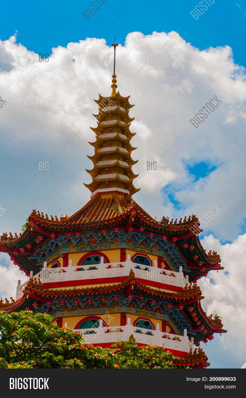 ancient,architecture,art,asia,asian,assembly,beautiful,blue,borneo,buddhism,building,china,chinese,city,culture,dewan,dragon,dun,esplanade,forbidden,government,history,imperial,island,landmark,landscape,legislative,malaysia,nature,old,pagoda,palace,people,red,religion,roof,salawak,sarawak,sculpture,sibu,sky,state,symbol,temple,tourism,traditional,travel,year,yellow