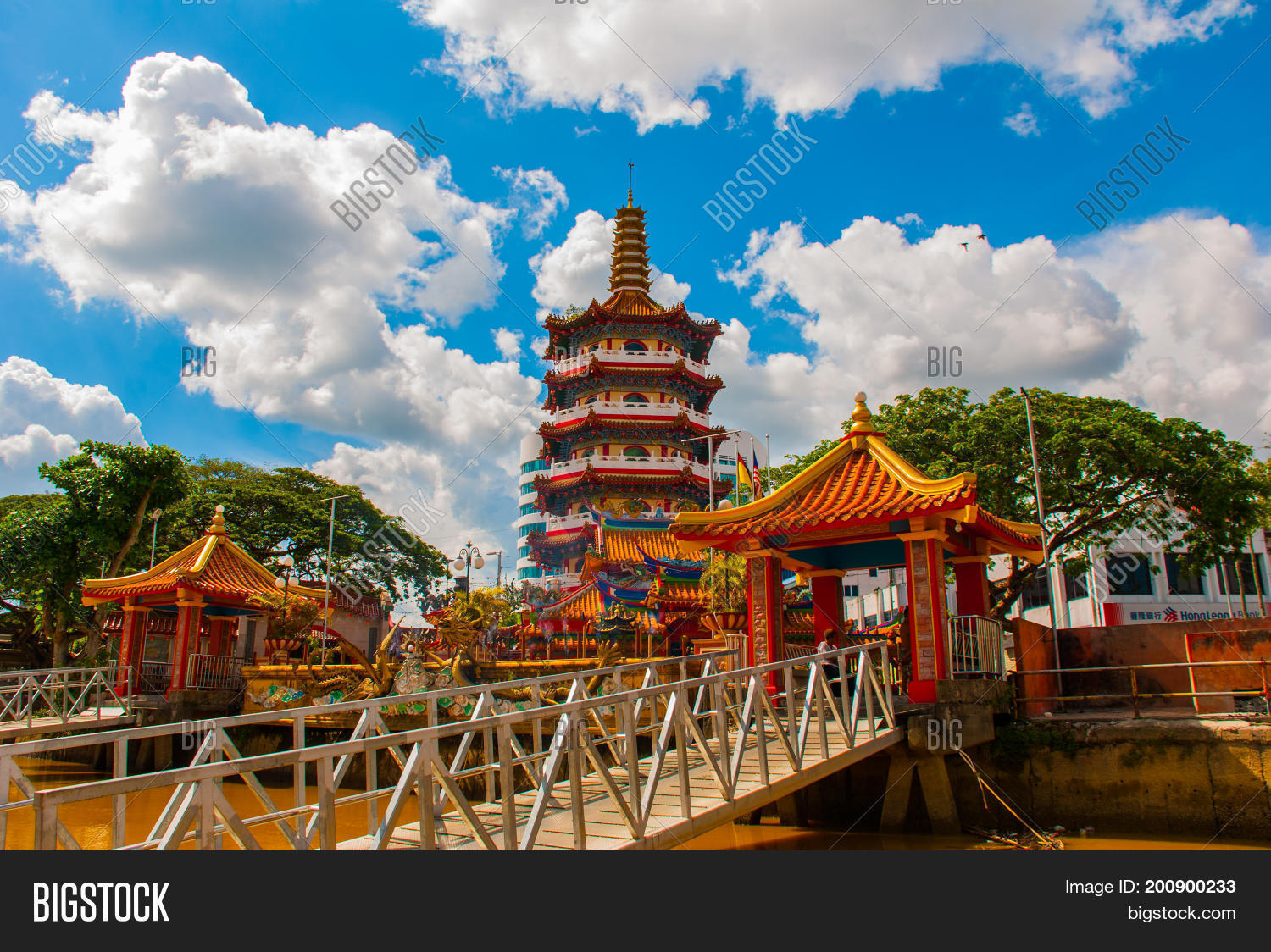 ancient,architecture,art,asia,asian,assembly,beautiful,blue,borneo,buddhism,building,china,chinese,city,culture,dewan,dragon,dun,esplanade,forbidden,government,history,imperial,island,landmark,landscape,legislative,malaysia,nature,old,pagoda,palace,people,red,religion,roof,salawak,sarawak,sculpture,sibu,sky,state,symbol,temple,tourism,traditional,travel,year,yellow,zzzakmaaaifpeefdeddhdjdhdj