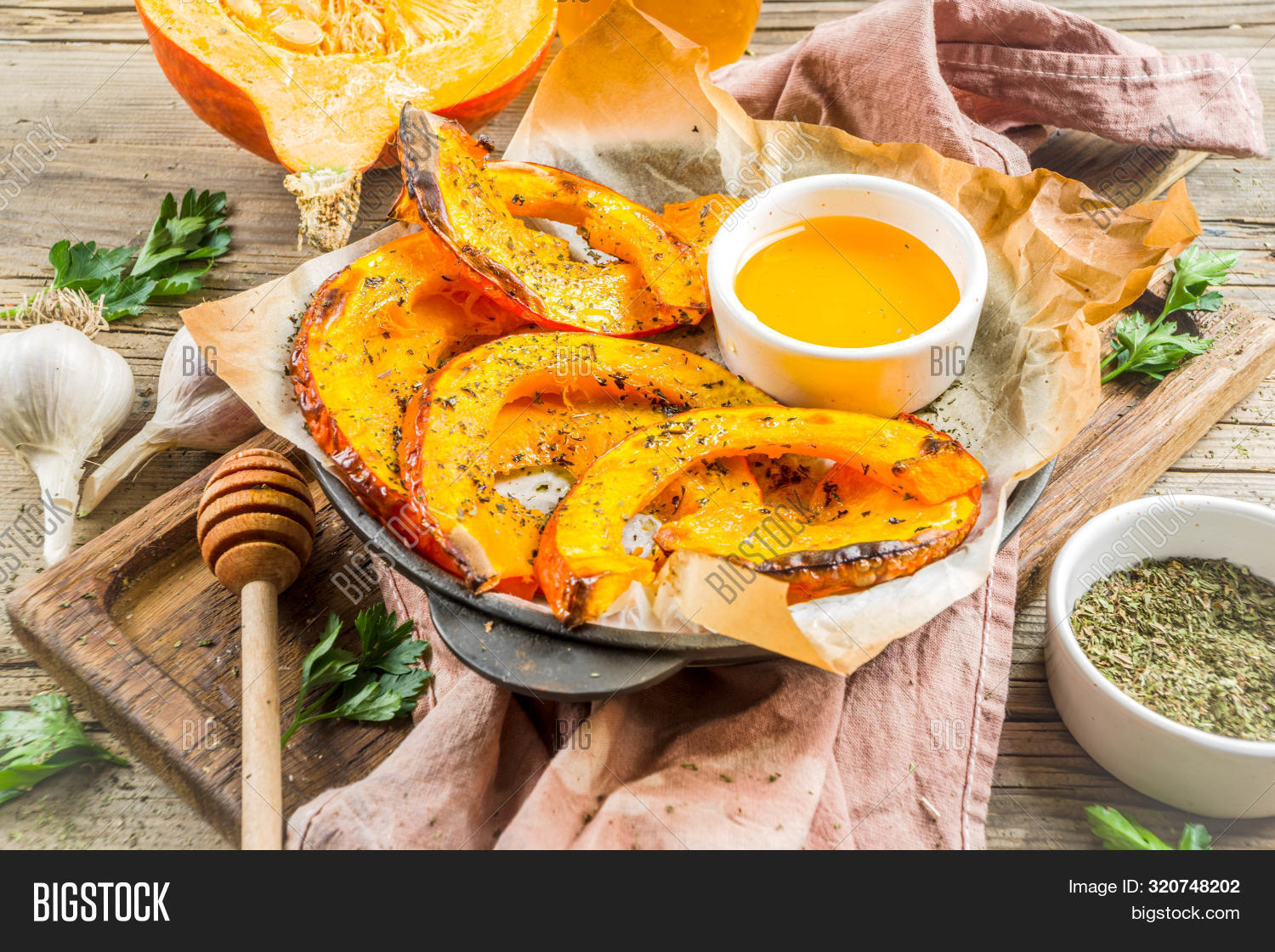Autumn,Baked,Hokkaido,aromatic,arranged,butternut,cooked,cuisine,diced,diet,dinner,dishes,eating,fall,flat,food,fried,fry,grill,healthy,herbs,honey,hot,lay,lunch,pumpkin,recipe,roasted,slices,spicy,squash,stuffed,vegetables,wedges