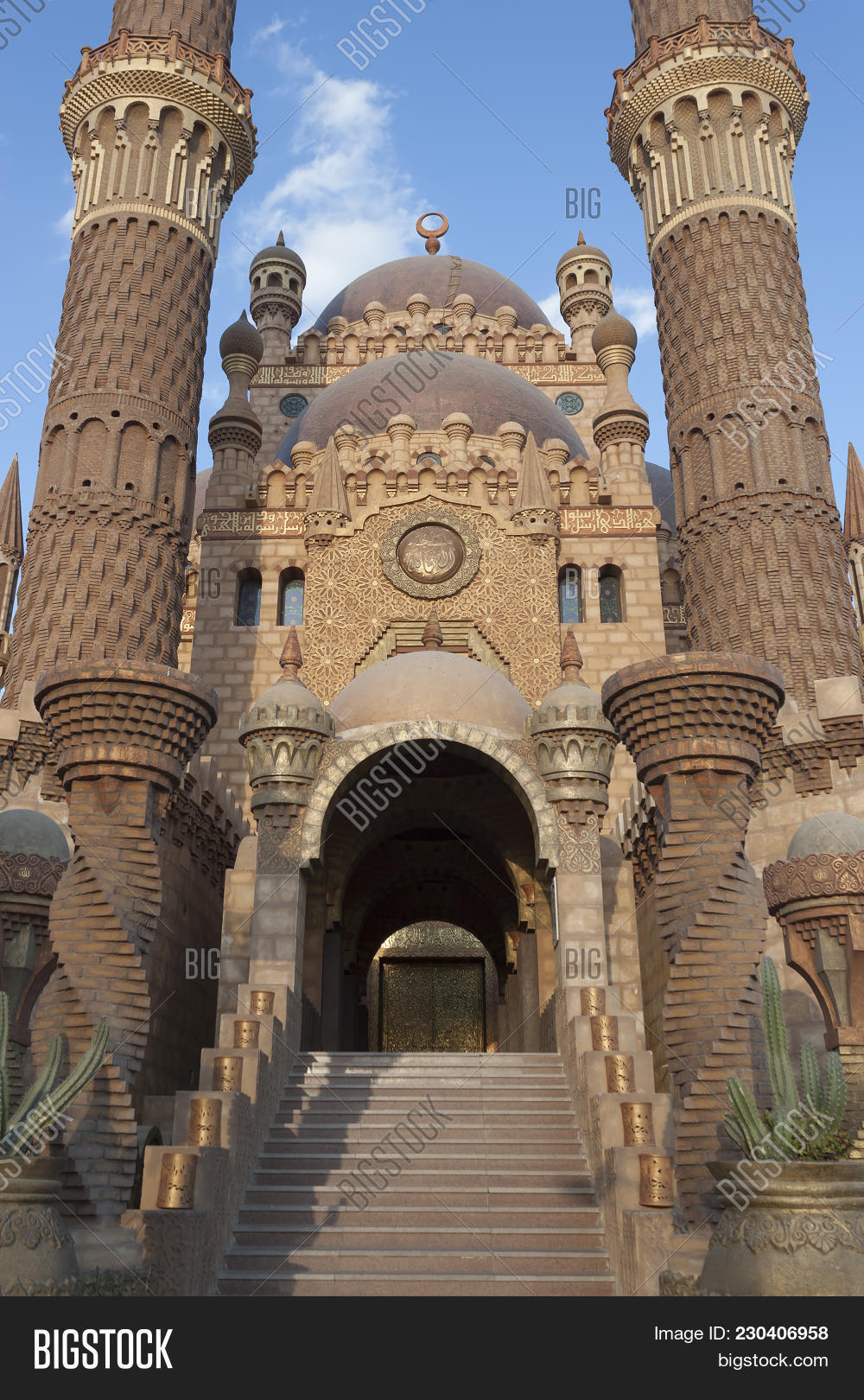 ancient,arab,architecture,asia,attraction,building,church,city,culture,dome,egypt,exterior,famous,heritage,historic,history,islam,islamic,landmark,minaret,mosque,muslim,old,religion,religious,sky,stone,sunset,tourism,tower,town,traditional,travel,urban,worship