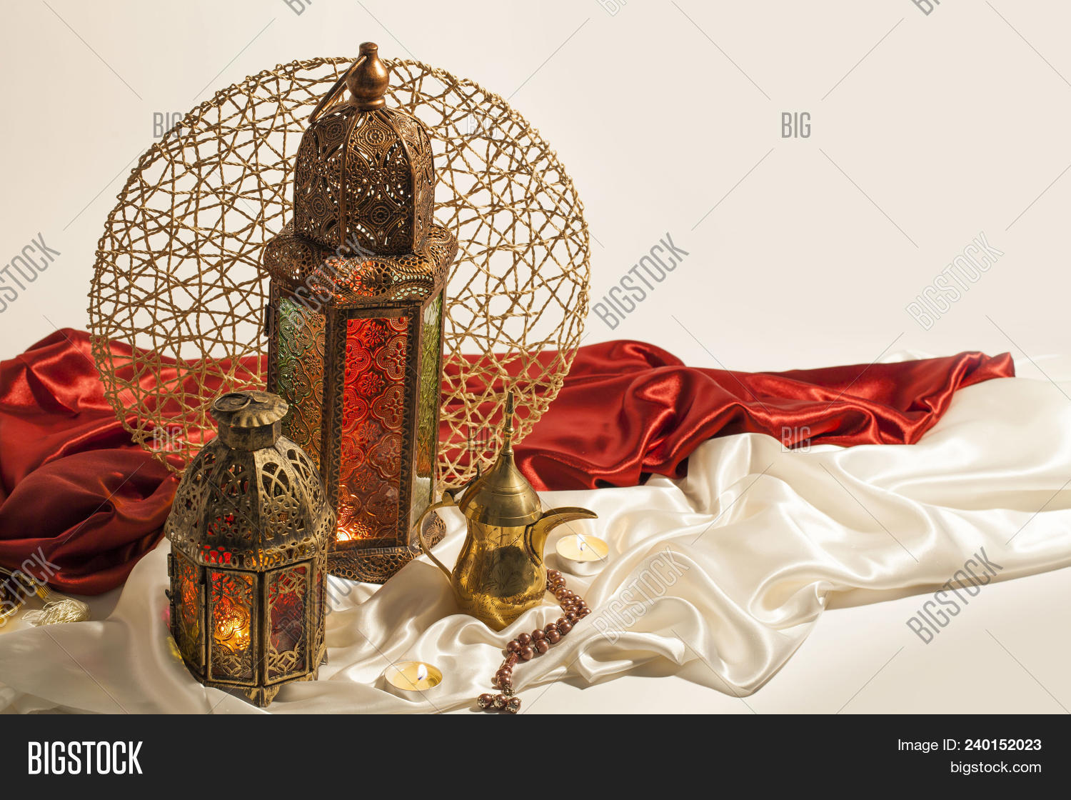 Arab,Arabic,Crescent,Ramadan,antique,art,backgrounds,balah,blue,book,calligraphy,card,censer,colored,culture,dallah,dark,dates,fasting,food,gift,glittering,gold,green,greeting,incense,invitation,islam,kareem,lantern,light,masbaha,month,mosque,of,oud,perfume,praying,quran,red,religion,tamer,traditional
