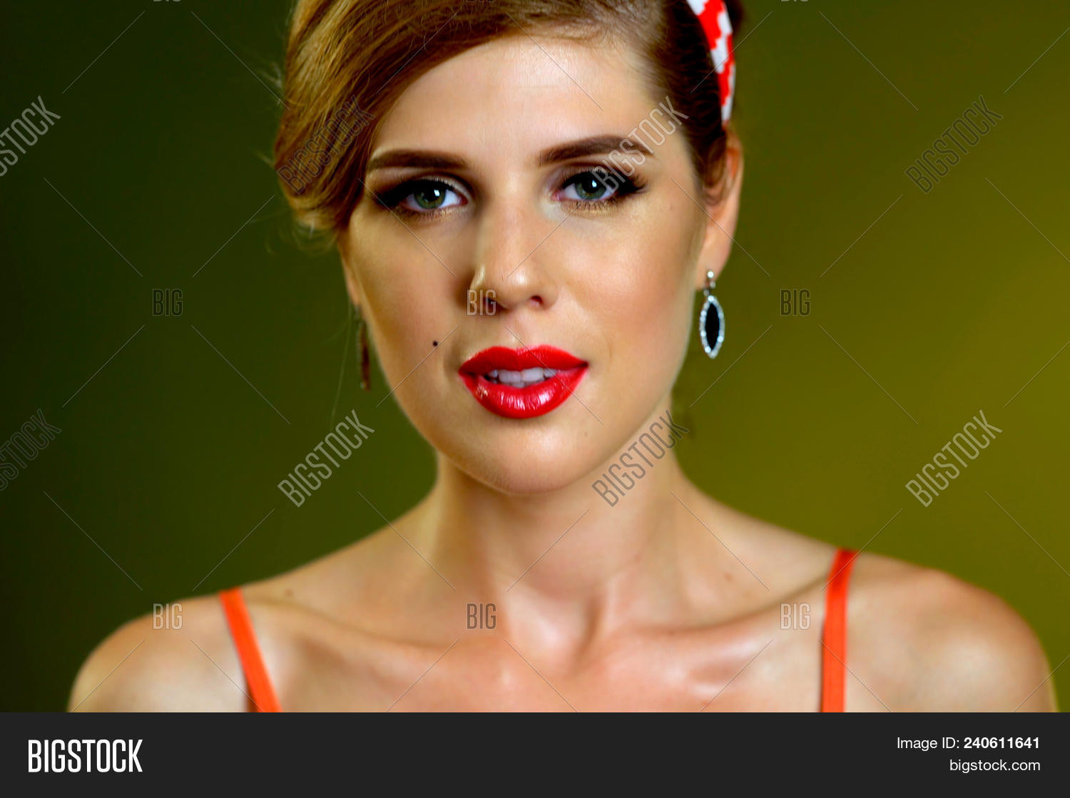 50s,adult,attractive,beautiful,beauty,blonde,classic,dancing,dress,elegant,fashion,female,girl,hair style,happy,lady,lifestyle,make-up,makeup,model,old-fashioned,party,people,person,pin up,pin-up,pinup,portrait,posing,pretty,red,retro,sensual,sexy,slim,studio,style,summer,vintage,woman,young
