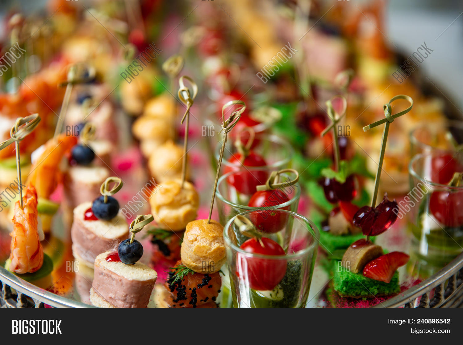 appetizer,appetizing,background,banquet,bread,buffet,canape,catering,champagne,cheese,cherry,close,closeup,cream,cuisine,delicious,diet,dinner,dish,eat,event,feast,food,fresh,freshherbs,gourmet,green,healthy,kitchen,lunch,meal,meat,nutrition,olives,organic,party,plate,reception,restaurant,rustic,salad,served,slice,snack,straws,tasty,tomato,vegetable,wedding,white
