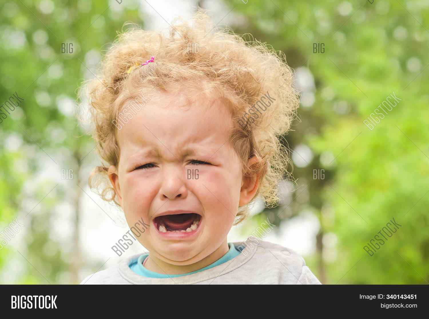 abuse,american,anguish,baby,beauty,child,closeup,comfort,cry,crying,depression,despair,emotion,expressing,expressive,eyes,face,feel,female,girl,grief,grieve,hopeless,human,lonely,loss,miserable,misery,mourn,negativity,offend,pain,person,sad,sadness,sob,sorrow,sorry,symbol,tear,tragedy,tragic,unhappy,upset,weep,white,woman,young
