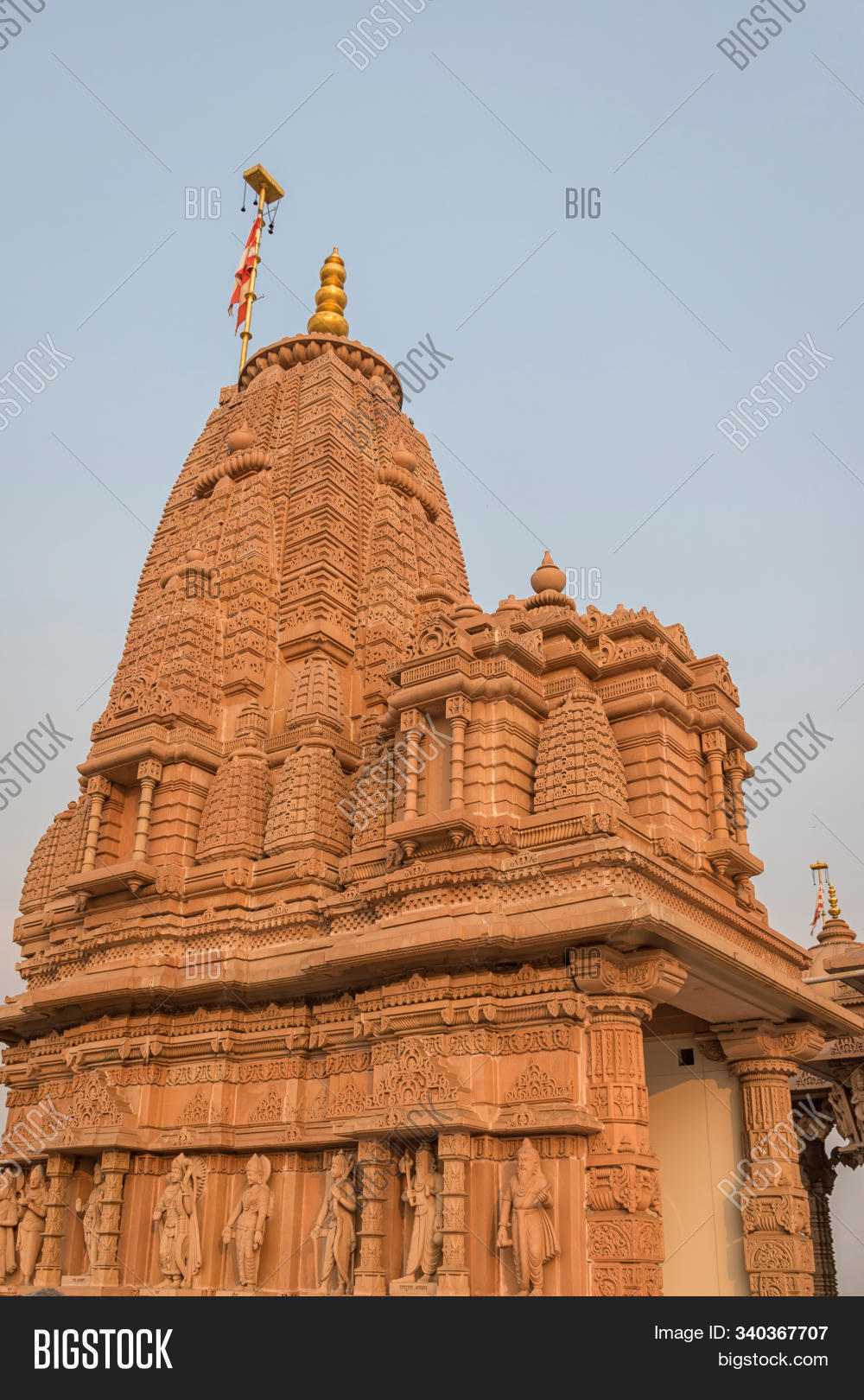 akshardham,ancient,arch,architectural,architecture,asia,asian,attraction,baps,building,city,culture,design,destination,diamond,exterior,famous,god,harbour,heritage,hindu,hinduism,history,holy,india,indian,joka,kolkata,landmark,mandir,outdoors,pailan,pilgrim,place,poilan,priest,ram,religion,religious,sculpture,spirituality,stone,stupa,swaminarayan,temple,tourism,tourist,traditional,travel,worship
