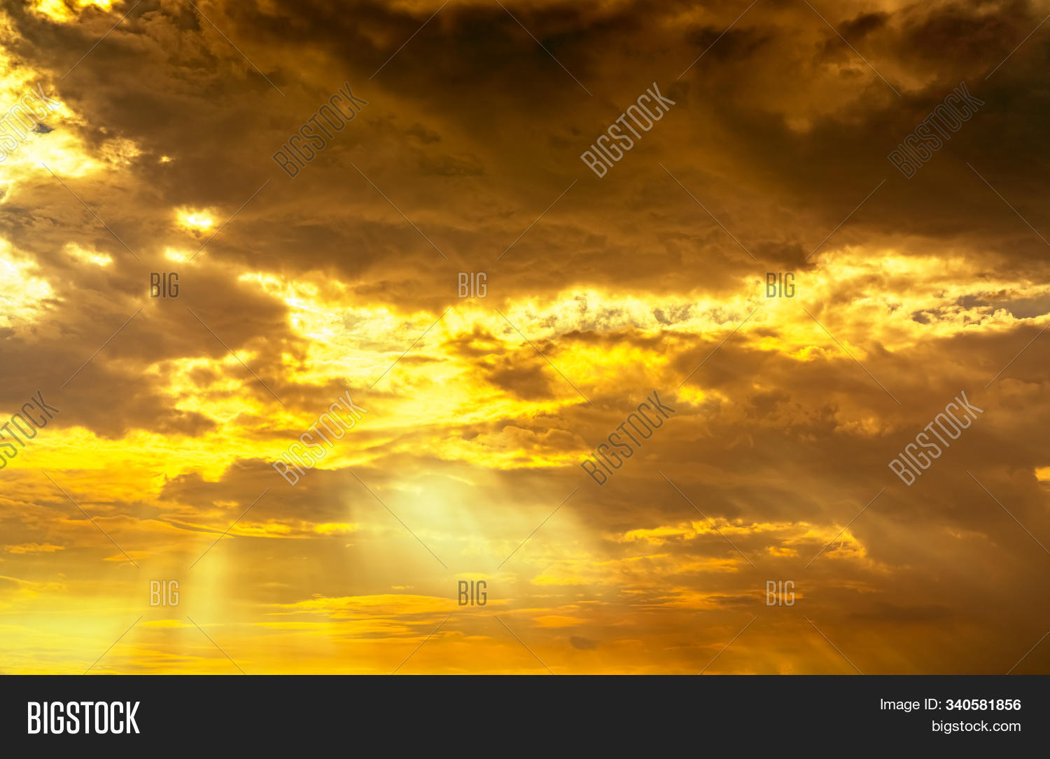 abstract,art,background,beam,beautiful,beauty,calm,clouds,cloudscape,cloudy,color,dark,dramatic,dynamic,evening,god,golden,grace,heaven,hope,inspiration,landscape,light,meditation,mercy,nature,orange,outdoor,peaceful,prayer,rays,religious,shine,sky,spectacular,storm,summer,sun,sunbeam,sunlight,sunny,sunrise,sunset,through,tranquil,view,weather,yellow