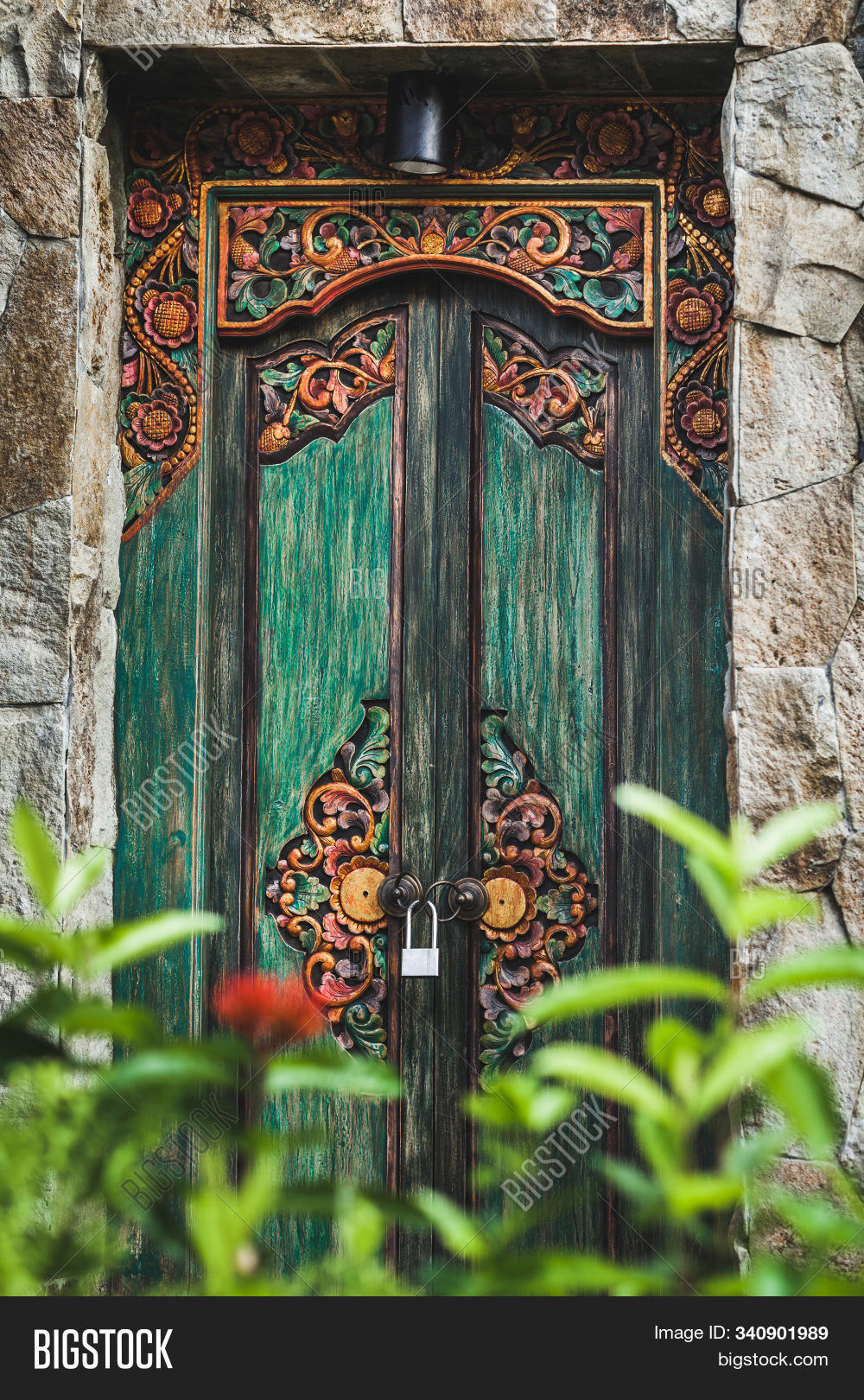 architecture,art,asia,asian,background,bali,balinese,beautiful,brown,building,carved,carving,close-up,craft,craftmanship,culture,decor,decorated,decoration,design,detail,door,east,element,entrance,floral,flower,handicraft,handmade,house,indonesia,indonesian,local,old,oriental,ornament,ornate,pattern,style,temple,texture,tradition,traditional,travel,ubud,unique,vintage,wood,wooden,yellow