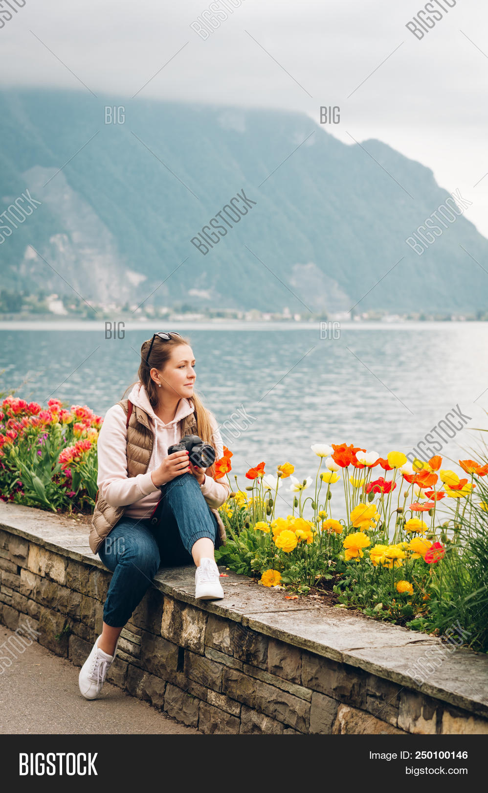 alps,background,beautiful,beauty,bright,camera,candid,casual,cool,day,enjoy,environment,fashion,female,flower,geneva,happiness,happy,healthy,hipster,holiday,human,journey,joyful,lake,lakeside,landscape,leman,lifestyle,model,montreux,mountain,nature,nice,outdoors,park,people,photographer,portrait,rest,spring,springtime,switzerland,tourism,tourist,travel,trip,vacation,view