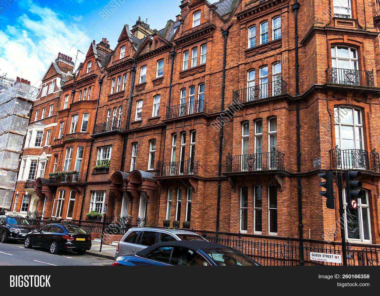 Green,ancient,apartment,architecture,brick,britain,british,building,city,culture,england,english,europe,exterior,facade,flat,great,historic,historical,horizontal,hotel,house,kingdom,landmark,listed,london,medieval,north,old,red,sightseeing,sky,street,style,tourism,tourist,town,travel,uk,united,urban,victorian,vintage,west
