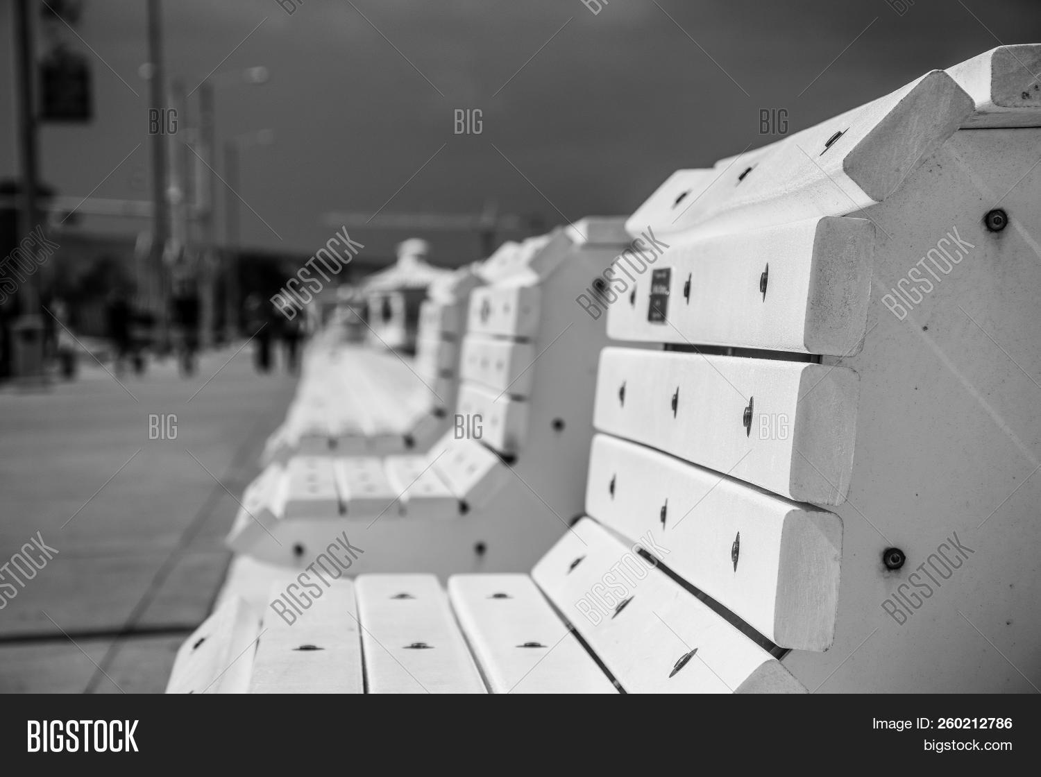 Christi,Corpus,Texas,along,bay,benches,for,front,in,miles,open,park,seats,seawall,the