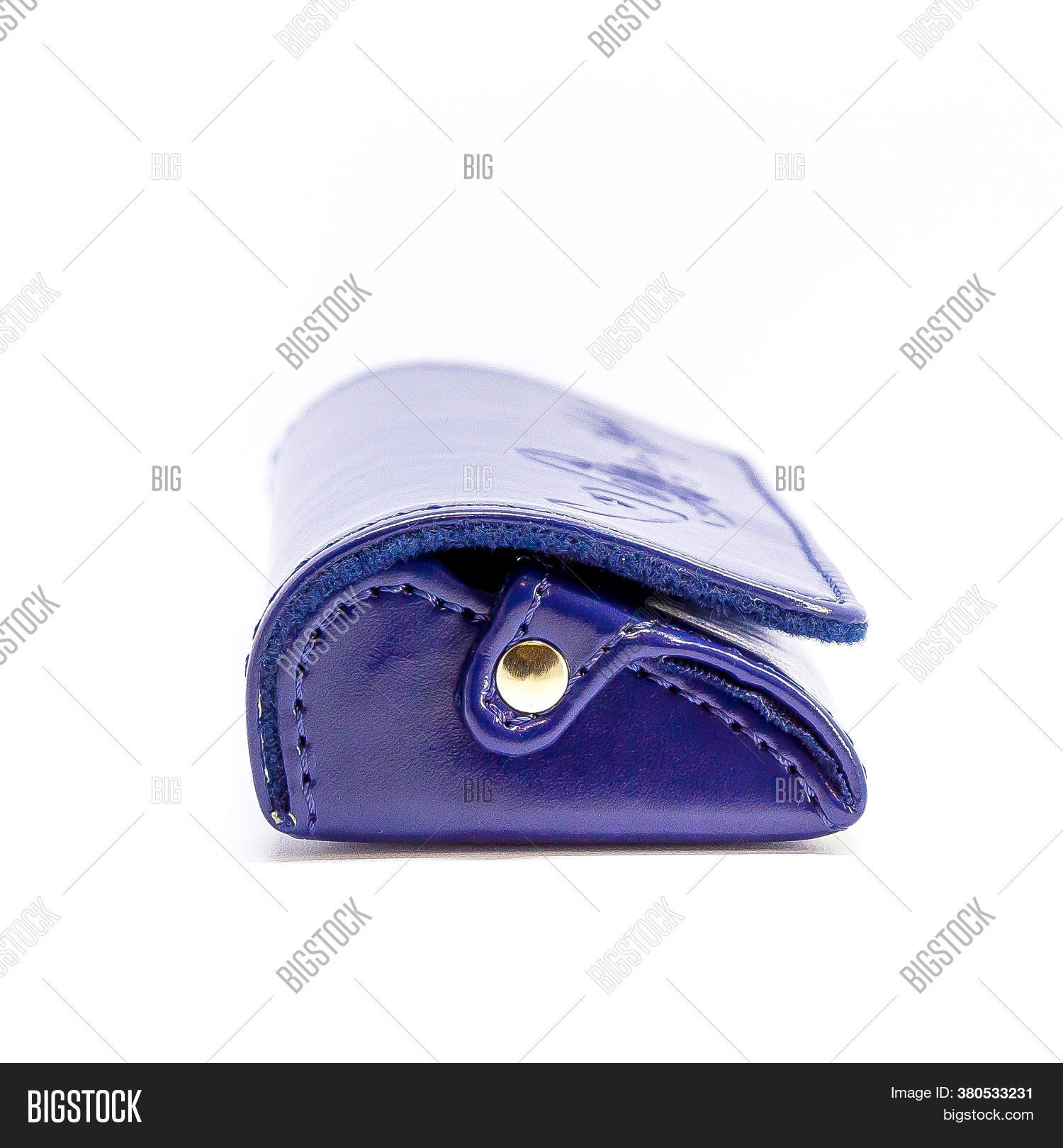 blue, 																					textile, 																					closeup, 																					clothing, 																					pattern, 																					cotton, 																					cloth, 																					denim, 																					fabric, 																					detail, 																					material, 																					wear, 																					tag, 																					canvas, 																					stitch, 																					accessory, 																					background, 																					bag, 																					brown, 																					case, 																					casual, 																					color, 																					design, 																					elegance, 																					fashion, 																					female, 																					isolated, 																					leather, 																					luxury, 																					modern, 																					money, 																					object, 																					personal, 																					purse, 																					red, 																					shopping, 																					style, 																					texture, 																					wa, 																					wallet, 																					white, 																					women