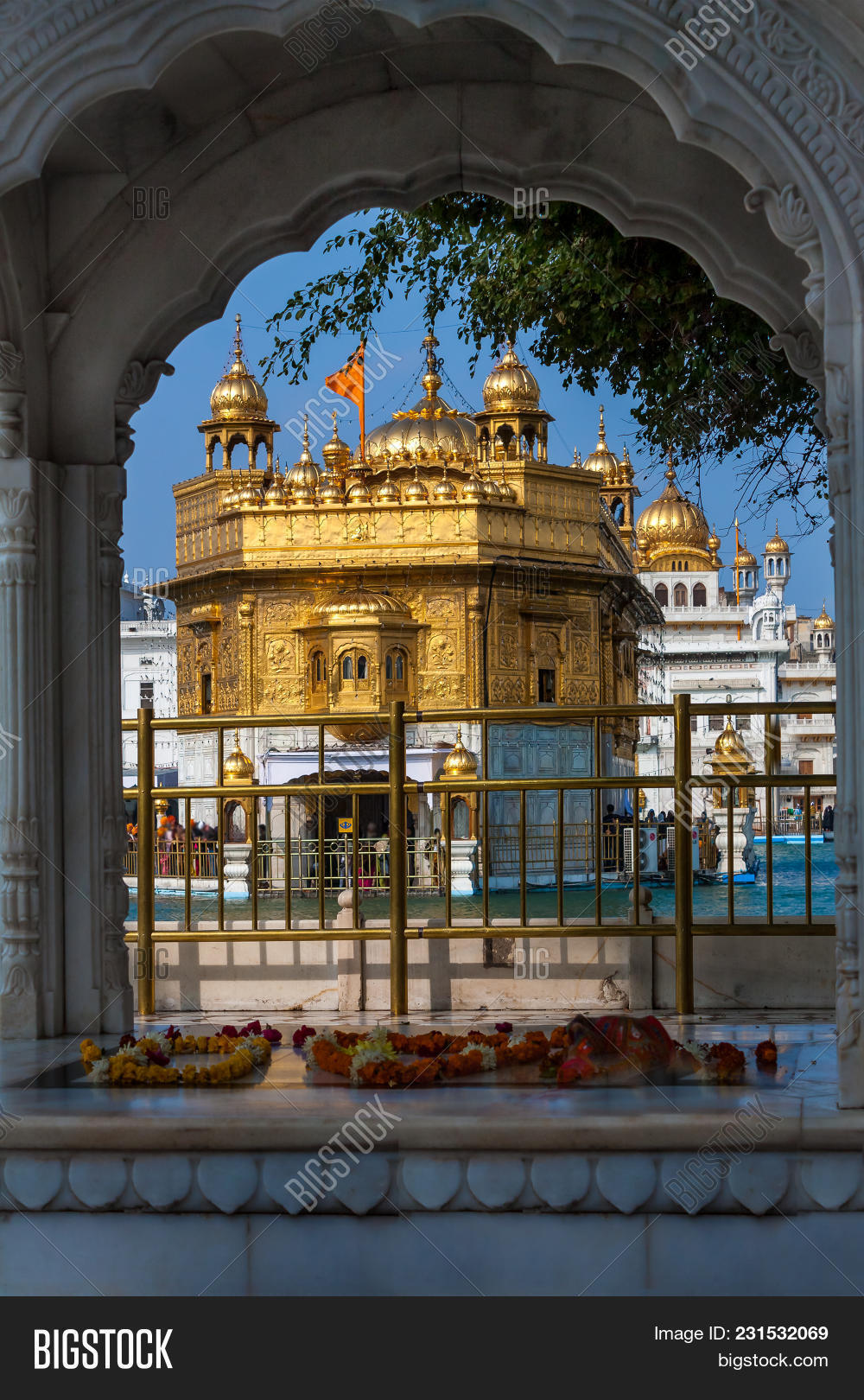 architectural,architecture,asia,asian,building,calm,darbar,destination,edifice,famous,frame,framed,god,gold,golden,harmandir,heritage,historic,holy,indian,lake,landmark,marble,monument,night,of,outdoor,pilgrimage,place,pond,pool,punjabi,railing,reflection,religion,religious,sacred,sahib,shine,shrine,sikh,sikhism,symbol,tank,temple,tourism,travel,water,worship