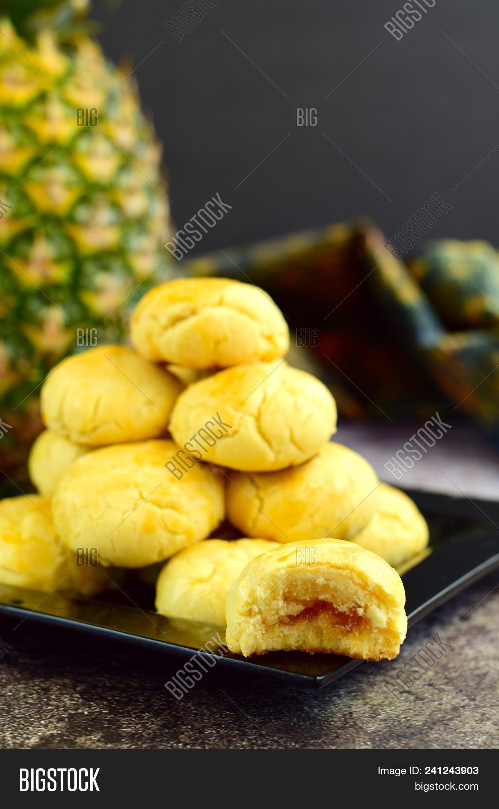 al,baked,celebration,cookies,eid,filling,fitr,fitri,homemade,idul,jam,nastar,pastry,pineapple,popular,tart,traditional