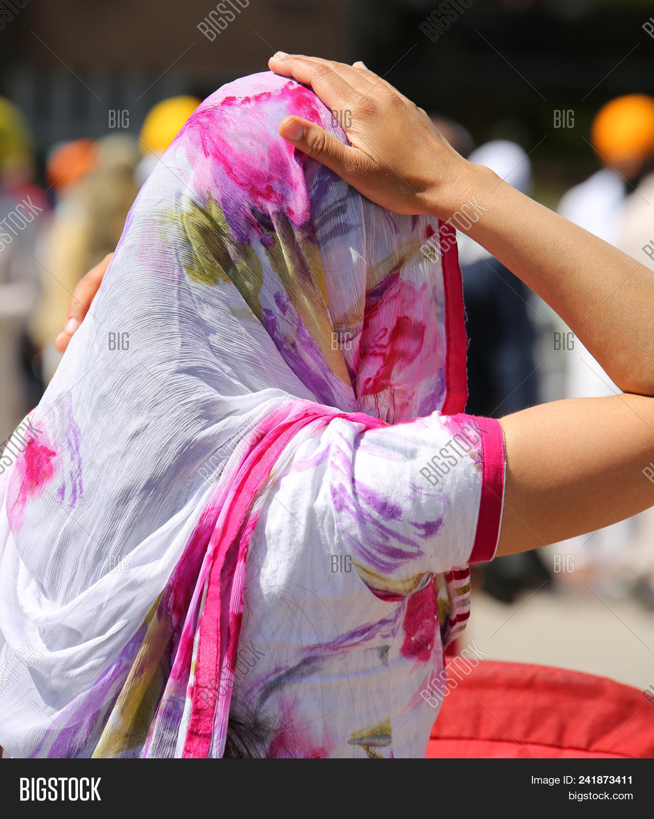 Kirtan,Nagar,baisaki,girl,hand,head,india,scarf,sikh,sikhi,sikhism,veil,woman