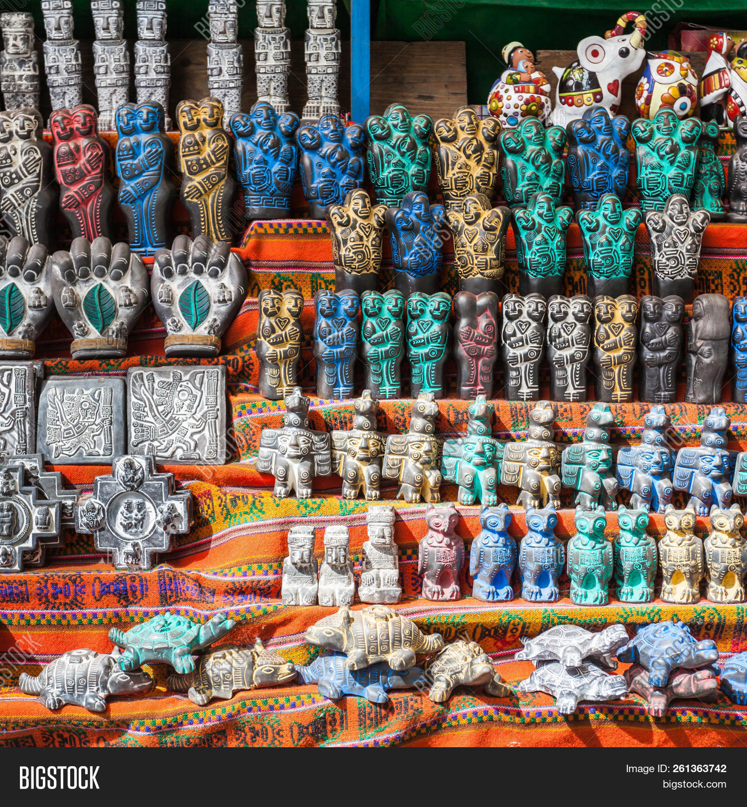 america,american,andes,bolivia,bolivian,brujas,calle,capital,city,cloth,color,colorful,craft,cuzco,de,design,ecuador,ethnic,fabric,handcraft,inca,incan,indigenous,la,latin,lima,linares,market,mercado,old,paz,people,peru,peruvian,quito,sagarnaga,sale,shop,shopping,south,store,street,traditional,travel,tribe,urban,witch,wool
