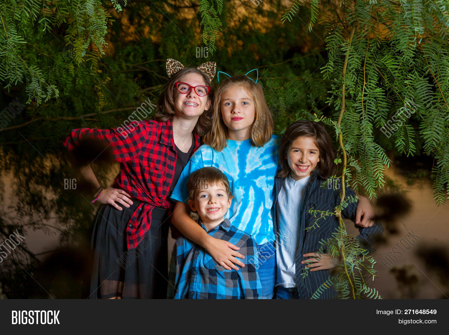 beauty,big,boy,brother,cat,caucasian,child,childhood,children,concept,cute,dusk,ears,eclectic,fake,family,female,friendship,fun,girls,group,happiness,happy,hugging,individuals,joy,kids,lake,light,little,love,nature,older,outdoors,outside,people,portrait,posing,siblings,sister,smiling,studio,style,sunset,teen,teenager,together,young,younger