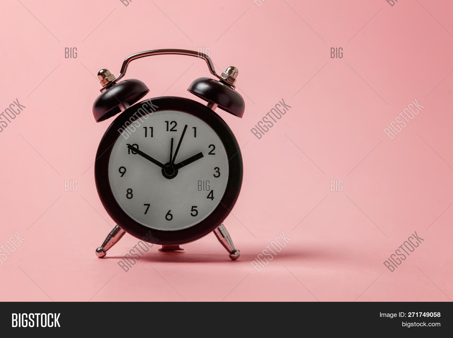 abstract,alarm,alert,am,analog,awake,background,bell,business,classic,clock,colourful,concept,copy,countdown,counting,deadline,early,flat,good,hour,insomnia,isolated,lay,life,minute,morning,night,pastel,pink,pm,reminder,rest,ring,second,siesta,sign,sleep,space,tick,time,timer,top,trendy,up,view,vintage,wake,watch,work