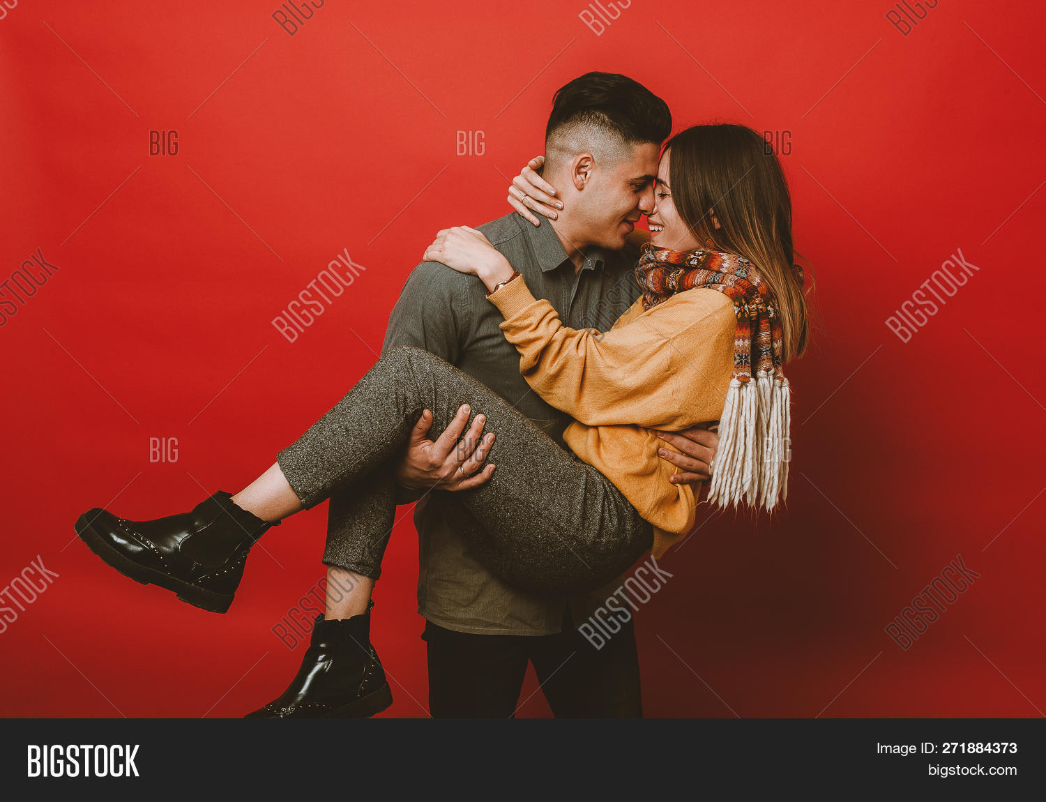 anniversary,arms,boyfriend,caucasian,celebration,cheerful,christmas,couple,cute,date,dating,day,eve,family,female,fun,gift,girl,girlfriend,happiness,happy,heart,his,holding,holiday,hugging,inlove,kissing,love,lover,man,pair,red,relationship,romance,romantic,smile,smiling,snow,surprise,together,travel,vacation,valentine,winter,woman,xmas,young