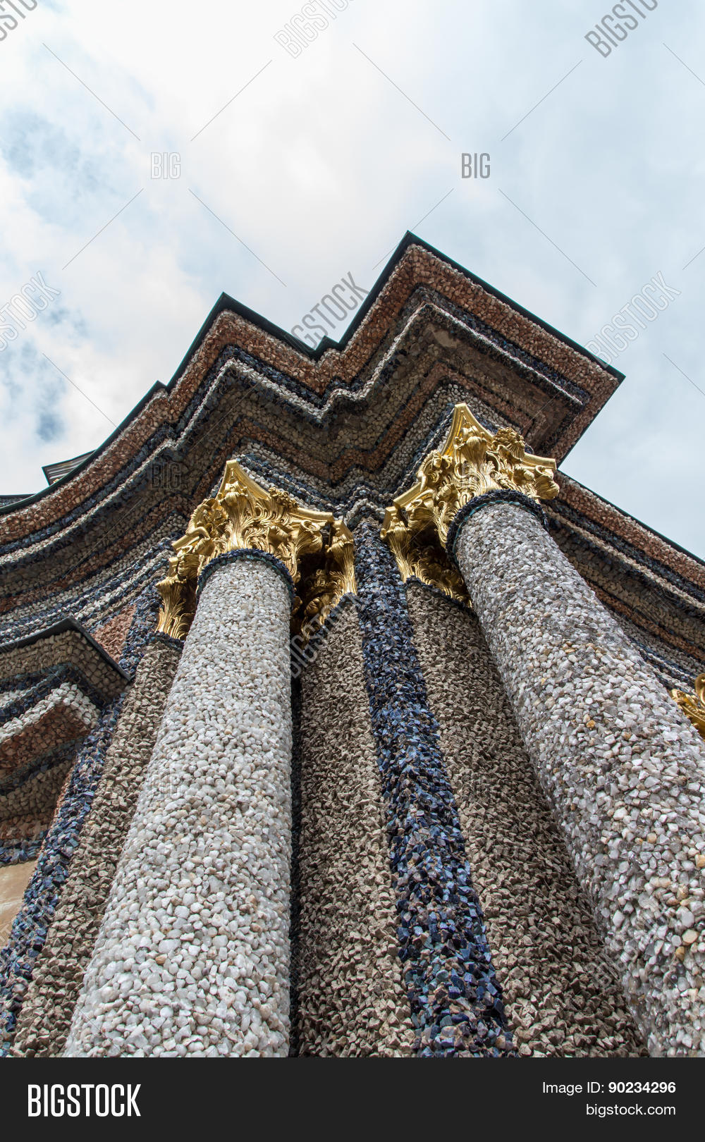 architecture,bavaria,bayreuth,beautiful,blue,building,city,classical,classics,clouds,cloudy,colorful,columns,eremitage,estate,europe,facade,germany,gold,gray,grey,heritage,hermitage,historic,house,imperial,luxury,man,margraves,old,orangerie,palace,red,residence,residential,sculpture,seat,sky,spring,statue,stone,sun,temple,tourism,tourist,town,traditional,travel,world