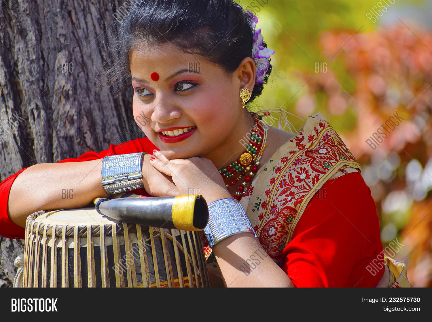 Assam,Assamese,Indian,art,background,beautiful,beauty,bihu,bindi,bridal,bride,ceremony,culture,dancer,elegant,face,fashion,female,festival,flower,girl,gold,hands,happy,india,jewellery,jewelry,looking,makeup,mehendi,model,necklaces,outdoor,portrait,red,rings,silk,silver,sitting,smile,smiley,smiling,traditional,wedding,woman,young