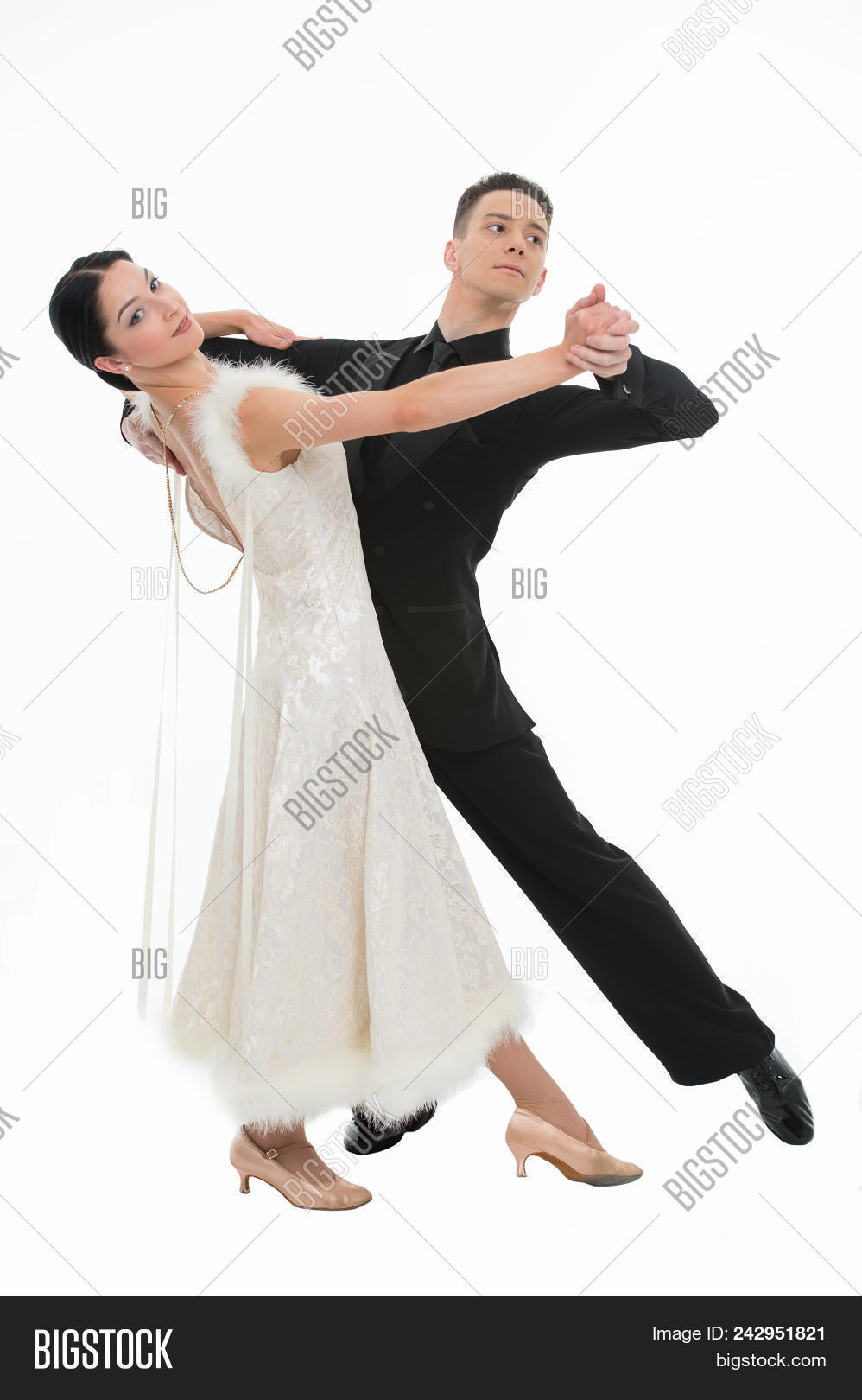 adults,ballroom,black,championship,competition,connection,contest,costumes,couple,dance,dancers,dancesport,dancing,dress,emotions,energy,european,expression,fox,foxtrot,girl,isolated,man,mature,music,perfomance,quickstep,romantic,show,slow,slowfox,spectators,sport,standard,tango,timing,tuxedo,two,viennese,waltz,wdsf,wear,white,woman