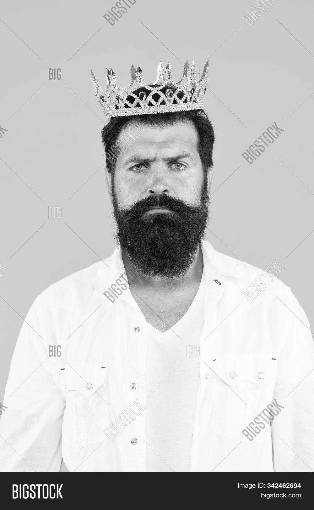 arrogant,award,background,bearded,being,brutal,carnival,celebration,complex,concept,confidence,egoist,event,guy,handsome,holiday,importance,king,look,love,male,man,narcissistic,party,pensive,person,prince,rich,royal,self,selfish,sense,serious,status,success,superiority,superstar,think,thoughtful,trendy,vip,wear,white,yellow,yourself