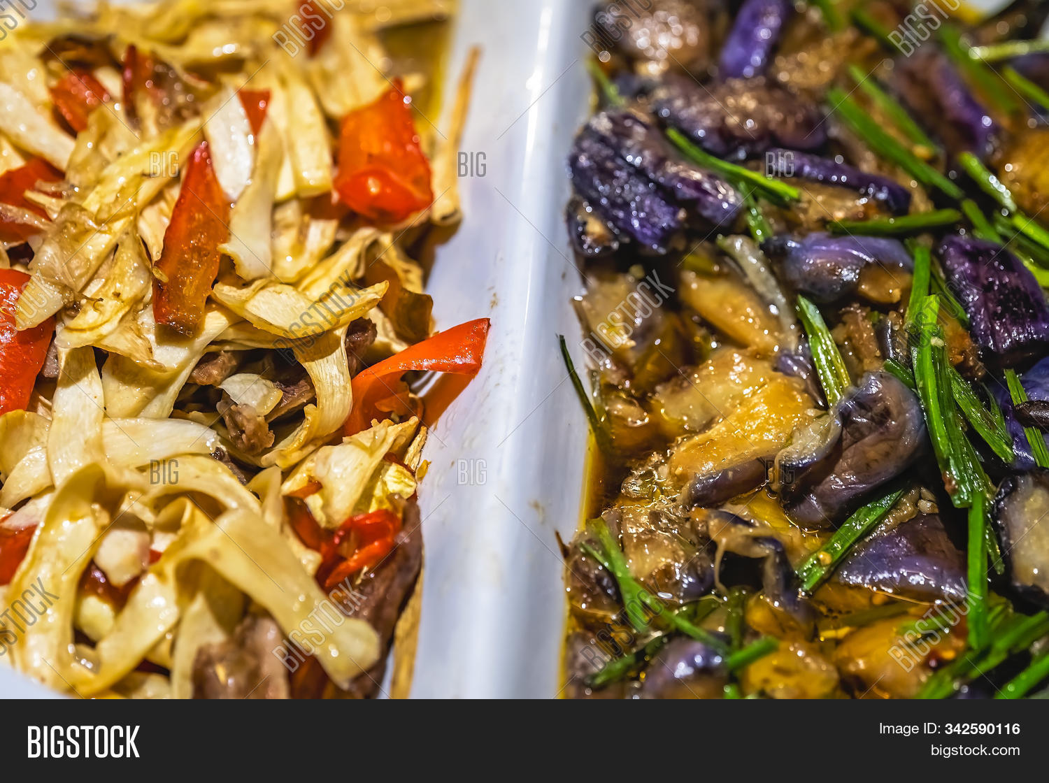 abundance,all,arrangement,asia,asian,aubergine,awaw,boiled,bowl,breakfast,buffet,business,cafeteria,canteen,cater,catering,chili,china,chinese,cook,cooking,corporate,counter,cuisine,delicious,diet,dining,dinner,display,eat,flavor,food,fried,hot,hotel,noodles,onion,organized,pakchoy,pans,peppers,restaurant,serving,soy,sprout,traditional,veg,vegetables,veggies