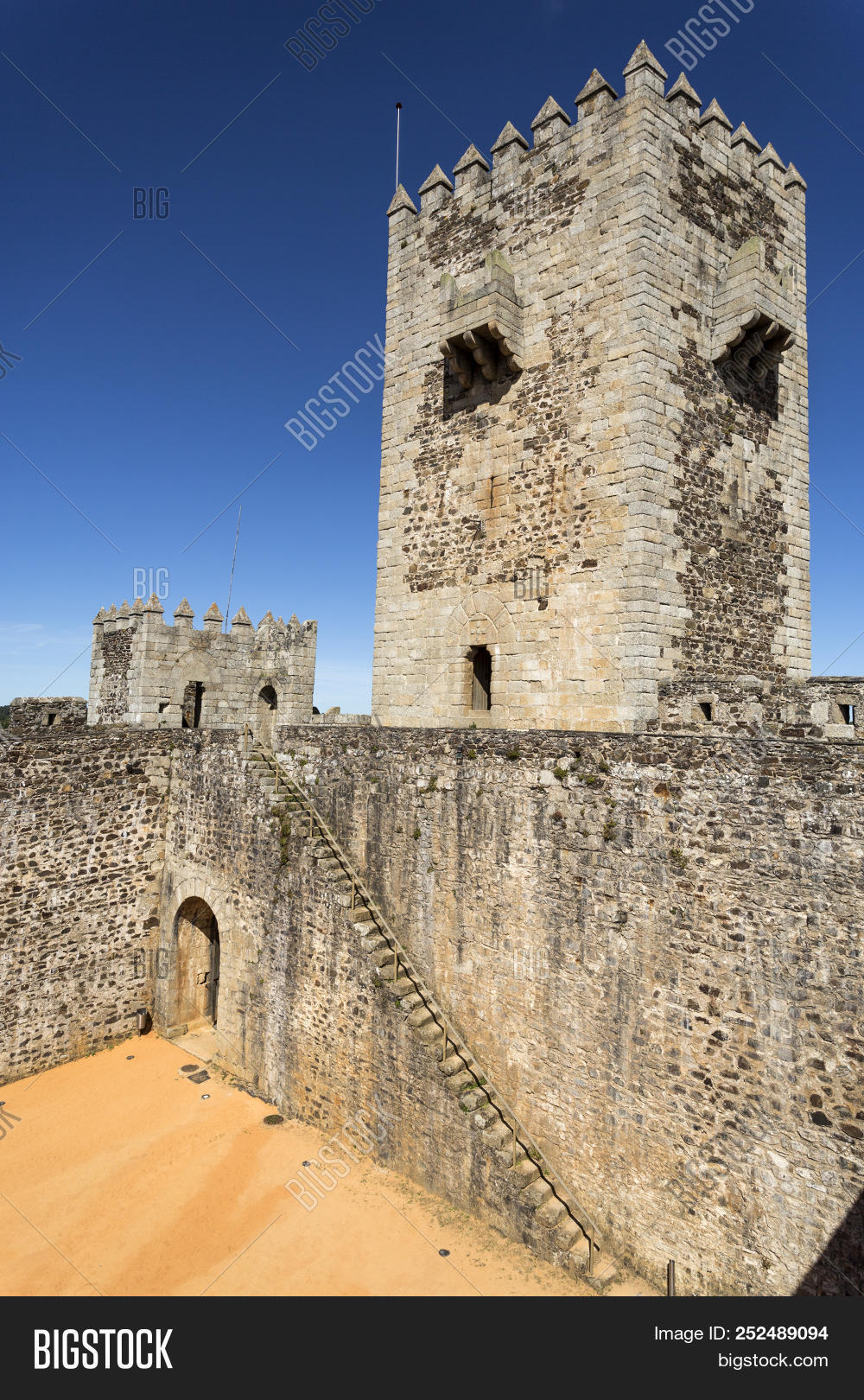 2018,Portugal,Sabugal,arrow,battlements,castle,century,close,crenel,diniz,donjon,fortress,fourteenth,granite,height,king,loop,medieval,merlon,ramparts,shoot,slot,steps,stone,thirteenth,tower,town,unusual,view,village,wall