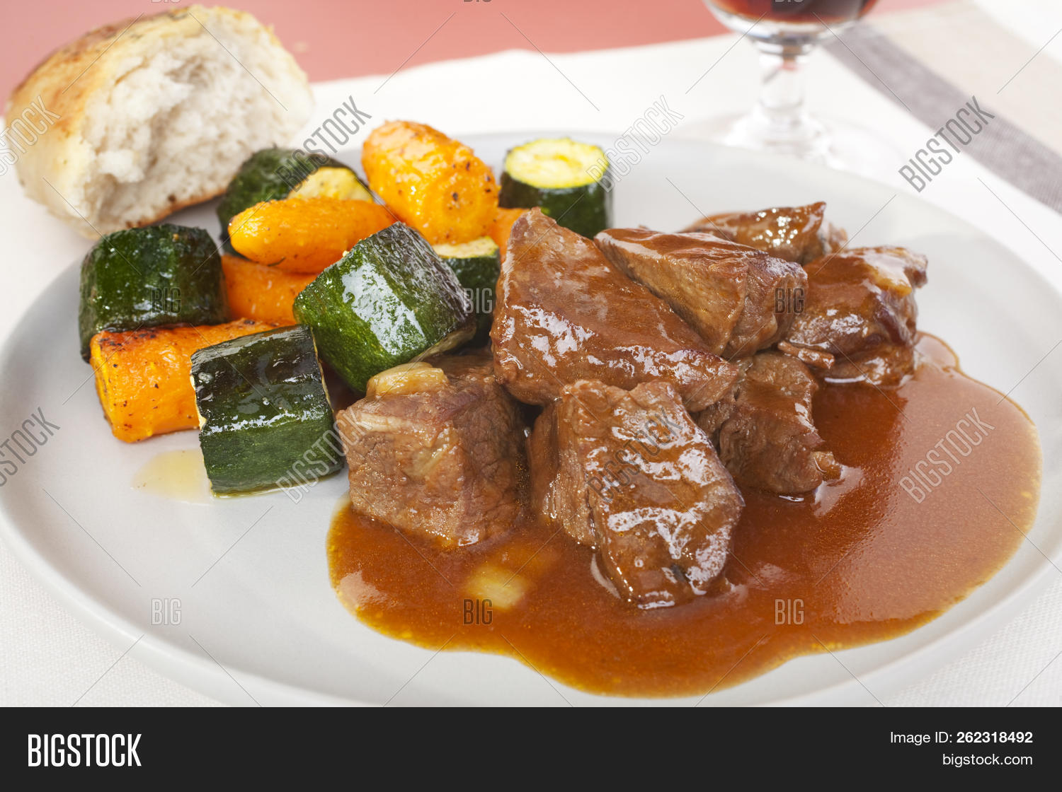 Belgian,Flemish,beef,beer,boeuf,bread,carbonade,carrots,close-up,courgettes,de,food,gravy,meat,of,roasted,stew,vegetables