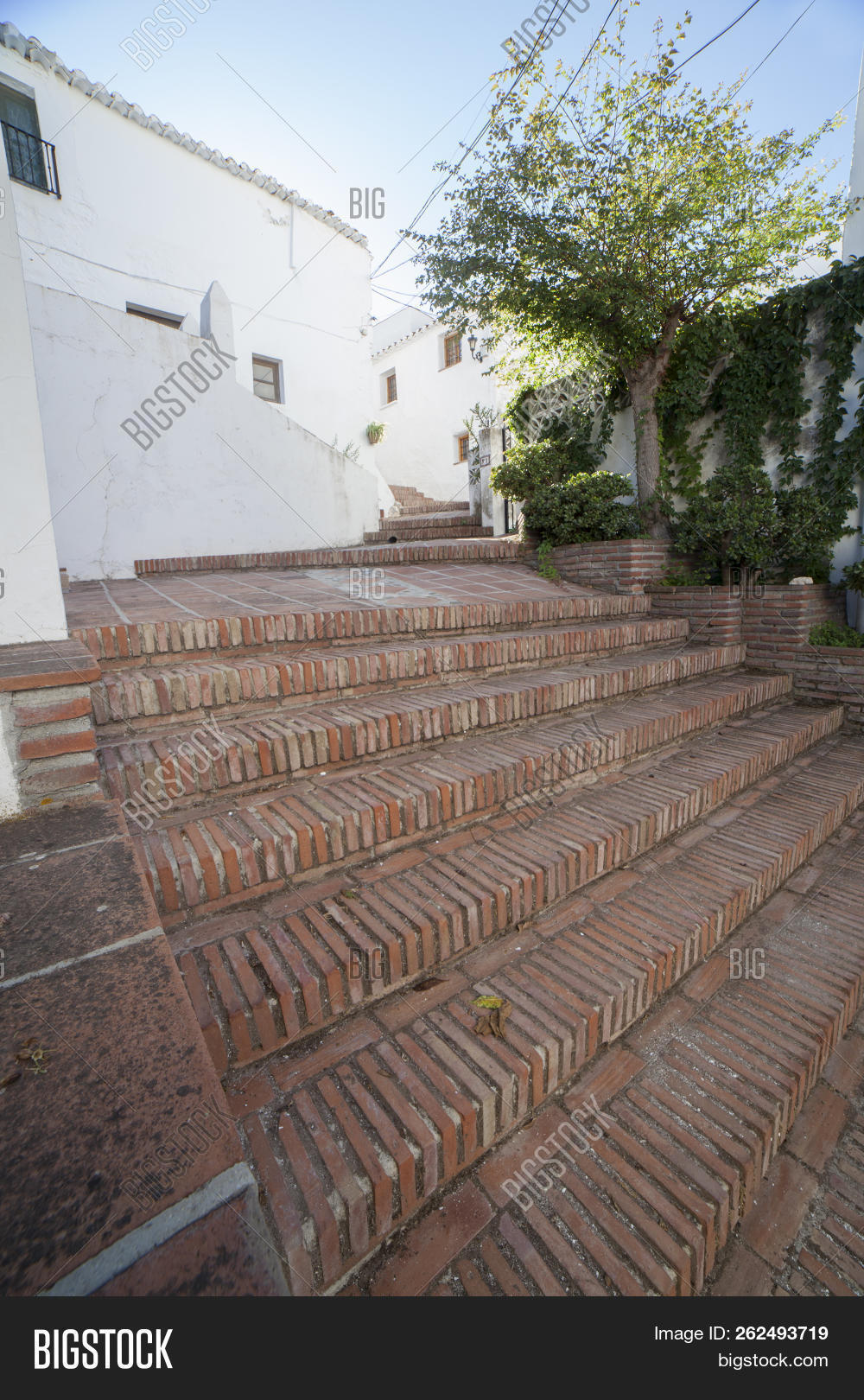 Al-Andalus,Andalusia,Axarquia,Comares,Malaga,Montes,Qumaris,architecture,brick,de,landscape,mediterranean,mountainous,outdoors,picturesque,red,rural,slope,stairs,tourism,town,traditional,travel,tree,vacation,vertical,white,whitewashed