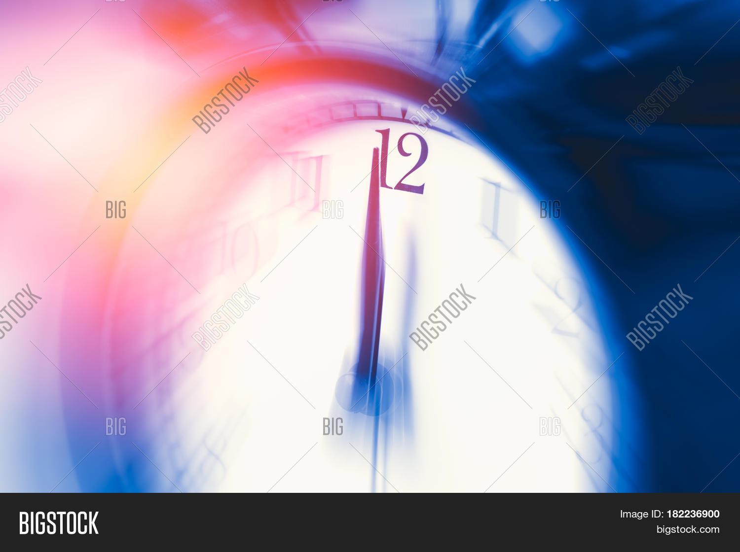 12,12.00,24,24.00,agenda,alarm,alert,awake,background,blur,business,classic,clock,closeup,concept,countdown,day,deadline,early,event,face,fast,focus,getup,hour,late,light,macro,management,meeting,midnight,minute,morning,motion,noon,oclock,plan,reminder,schedule,speed,time,timer,twelve,wakeup,zoom