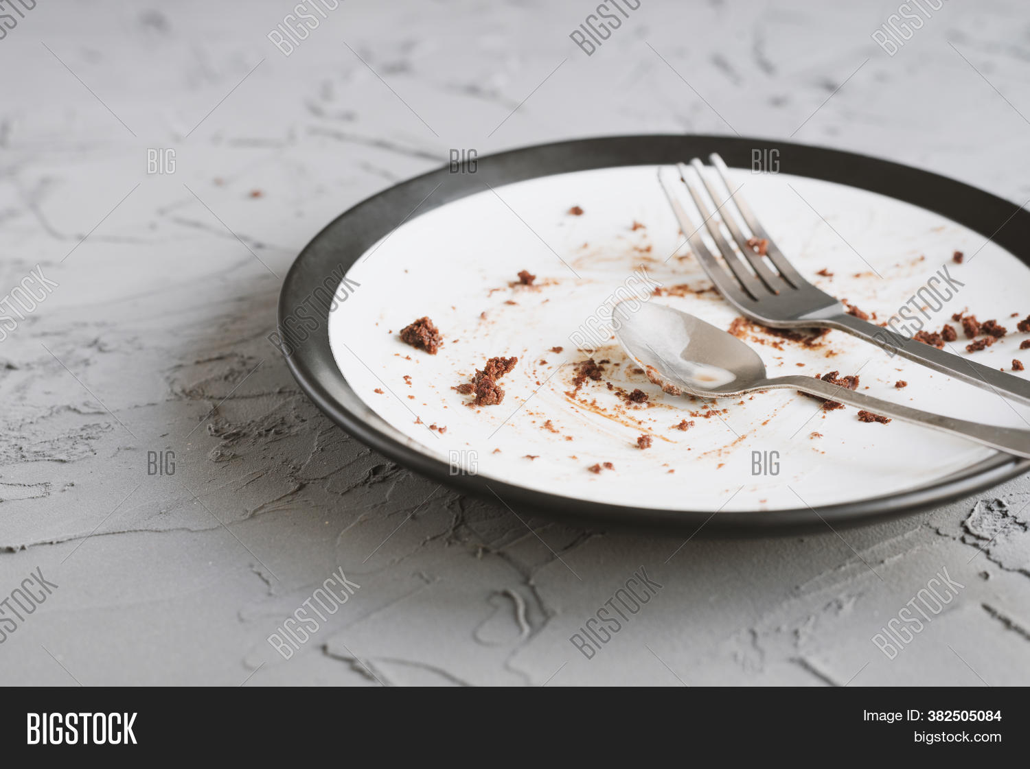 plate, 																					white, 																					black, 																					dirty, 																					fork, 																					spoon, 																					concrete, 																					background, 																					table, 																					dish, 																					kitchen, 																					crumb, 																					cafe, 																					restaurant, 																					gray, 																					empty, 																					dinner, 																					lunch, 																					end, 																					meal, 																					nobody, 																					food, 																					finished, 																					mess, 																					messy, 																					used, 																					cutlery, 																					leftover, 																					dirt, 																					done, 																					household, 																					housework, 																					hunger, 																					hungry, 																					dessert, 																					buffet, 																					consuming, 																					eating