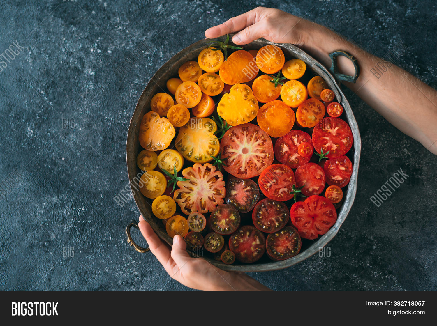 tomato, 																					vegetable, 																					gradient, 																					cut, 																					slice, 																					vegan, 																					red, 																					pink, 																					orange, 																					yellow, 																					ripe, 																					diet, 																					group, 																					raw, 																					delicious, 																					market, 																					closeup, 																					juicy, 																					garden, 																					tasty, 																					color, 																					ingredient, 																					health, 																					fruit, 																					agriculture, 																					vegetarian, 																					organic, 																					natural, 																					nature, 																					background, 																					green, 																					food, 																					healthy, 																					fresh, 																					tableware, 																					utensil, 																					dishes, 																					copper, 																					pot, 																					vat, 																					grain, 																					seed