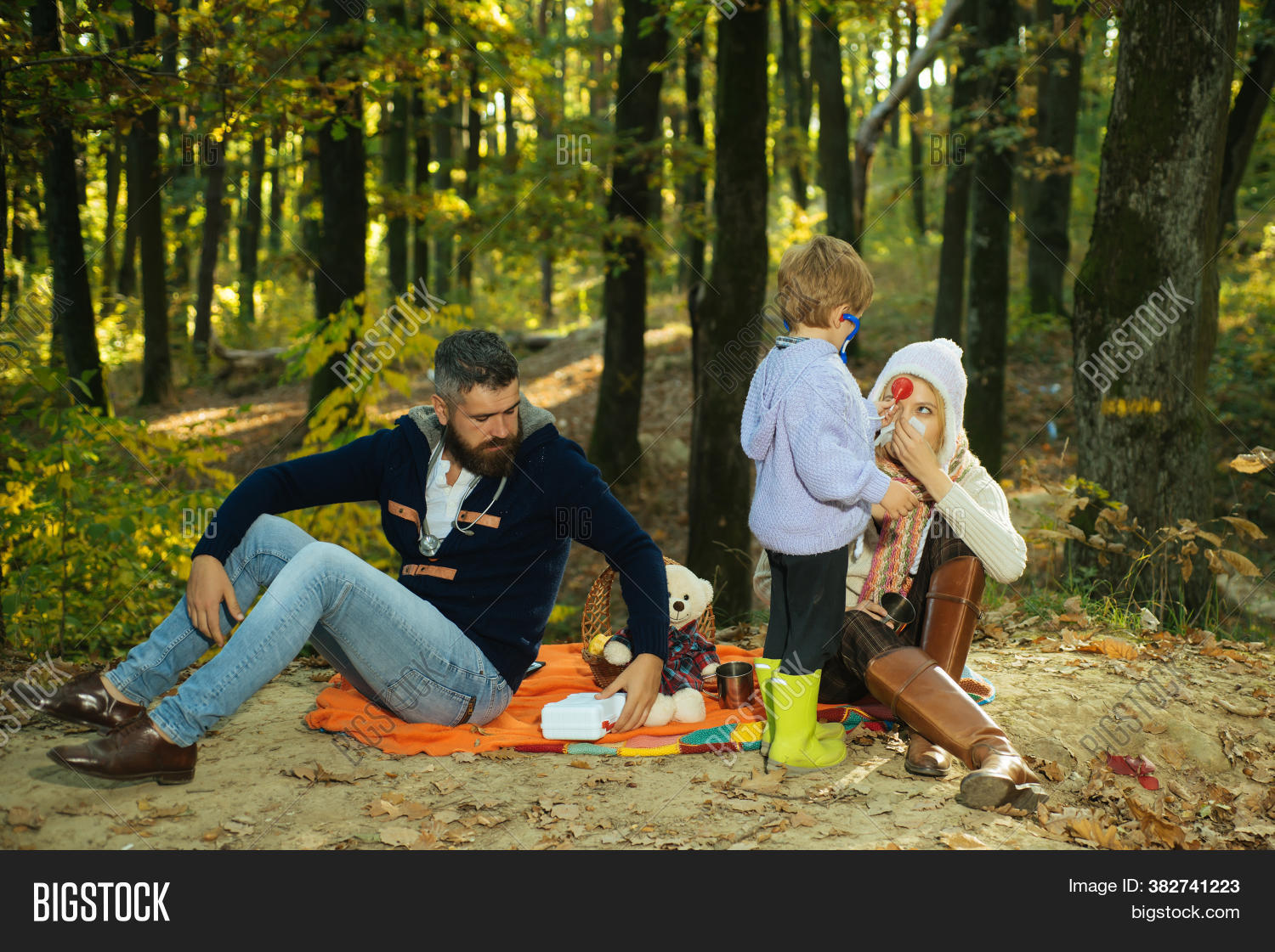 Autumnal, 																					fall, 																					autumn, 																					lifestyle, 																					leaves, 																					couple, 																					wife, 																					husband, 																					family, 																					baby, 																					child, 																					kid, 																					outdoor, 																					orange, 																					son, 																					father, 																					male, 																					mom, 																					holiday, 																					man, 																					smile, 																					Parent, 																					mother, 																					leaf, 																					nature, 																					garden, 																					beauty, 																					boy, 																					beatiful, 																					model, 																					woman, 																					dad, 																					relations, 																					love, 																					people, 																					yellow, 																					walking, 																					weather, 																					picnic, 																					parenthood, 																					female