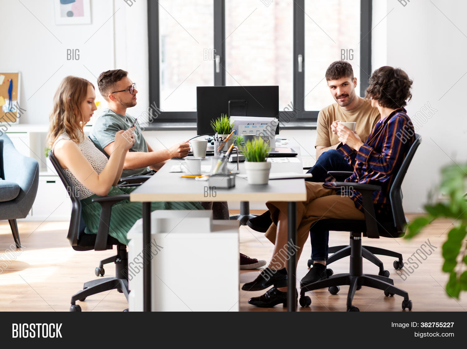 adult, 																					beverage, 																					break, 																					business, 																					businessman, 																					co-worker, 																					coffee, 																					colleague, 																					communication, 																					concept, 																					conversation, 																					corporate, 																					creative, 																					cup, 																					designer, 																					developer, 																					drink, 																					drinking, 																					entrepreneur, 																					hispanic, 																					hot drink, 																					job, 																					latin, 																					man, 																					mug, 																					office, 																					office worker, 																					pc, 																					people, 																					professional, 																					specialist, 																					startup, 																					table, 																					talking, 																					tea, 																					team, 																					together, 																					woman, 																					work, 																					young