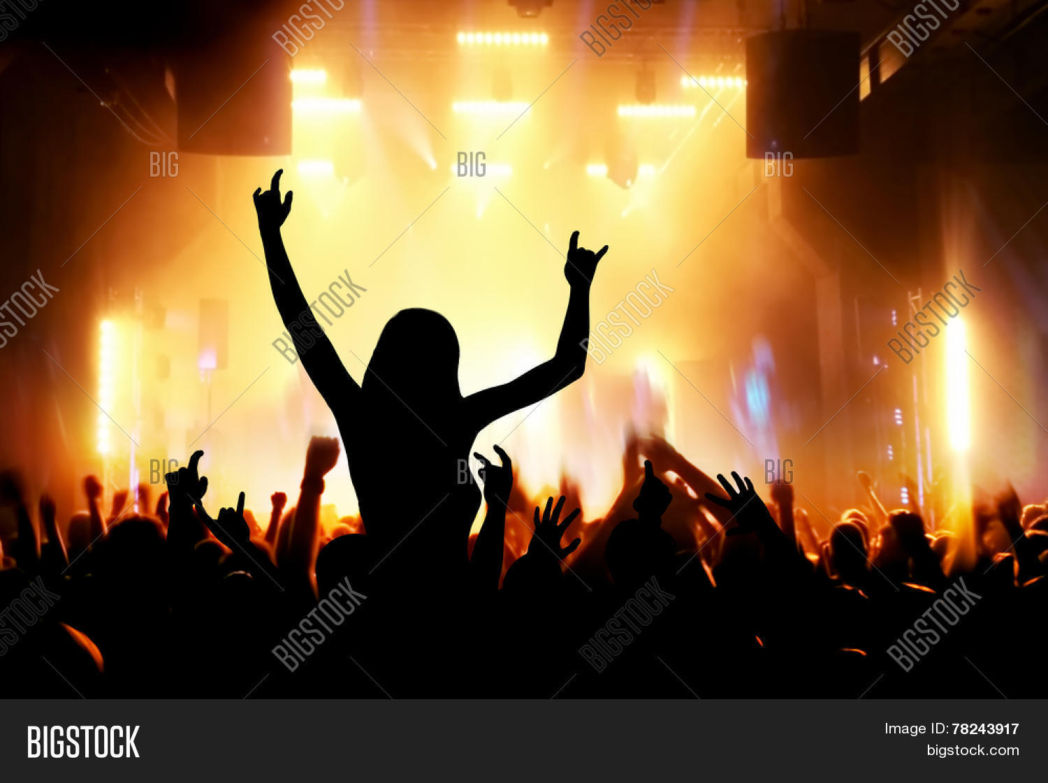 applaud,audience,back,band,beat,celebration,cheerful,clap,club,concert,concert crowd,concert stage,crowd,crowd silhouette,disco,discotheque,entertainment,event,excitement,festival,fun,group,hands,happiness,jam,light,live,loud,man,music,musician,night,nightclub,night club,nightlife,party,party people,people,people silhouette,people silhouettes,perform,performace,performance,person,pop,rhythm,rock,rock concert,rock star,show,silhouette,silhouette people,silhouette woman,smoke,sound,stage,star,vocal,volume,woman,woman silhouette,young