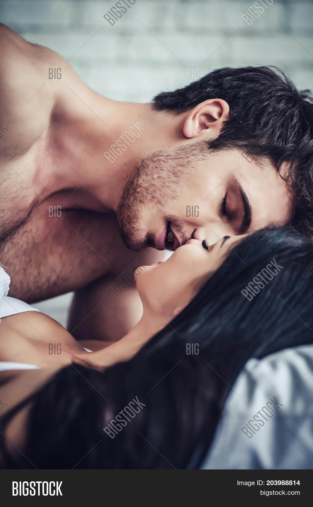 adult,attractive,beautiful,beauty,bed,bedroom,boyfriend,caucasian,closeup,comfortable,couple,cute,family,female,girl,girlfriend,happy,home,husband,intimate,kissing,lifestyle,love,lying,male,man,men,morning,passion,people,person,relationship,relaxation,romance,romantic,sensual,sensuality,sex,sexy,sleep,sleeping,smiling,together,togetherness,two,white,wife,woman,women,young