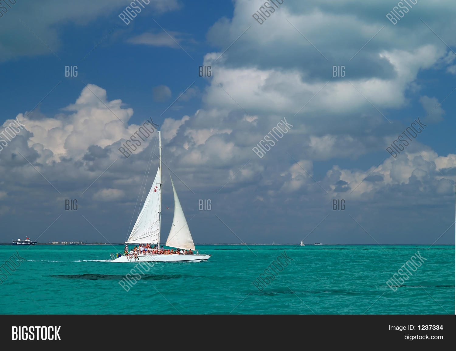 accommodation,awesome,beach,beautiful,blue,boat,break,calm,cancun,chair,clean,cloud,coastline,destination,emptiness,grass,green,hamilton,hills,holiday,hotel,house,hut,island,landscape,maxico,ocean,palm,peace,place,queensland,resort,retreat,sail,sailboat,sail boat,sand,sea,season,shore,side,sightseeing,sky,stay,summer,tour,tourism,tourist,travel,tree,tropical,umbrella,vacation,view,warm,whitsunday