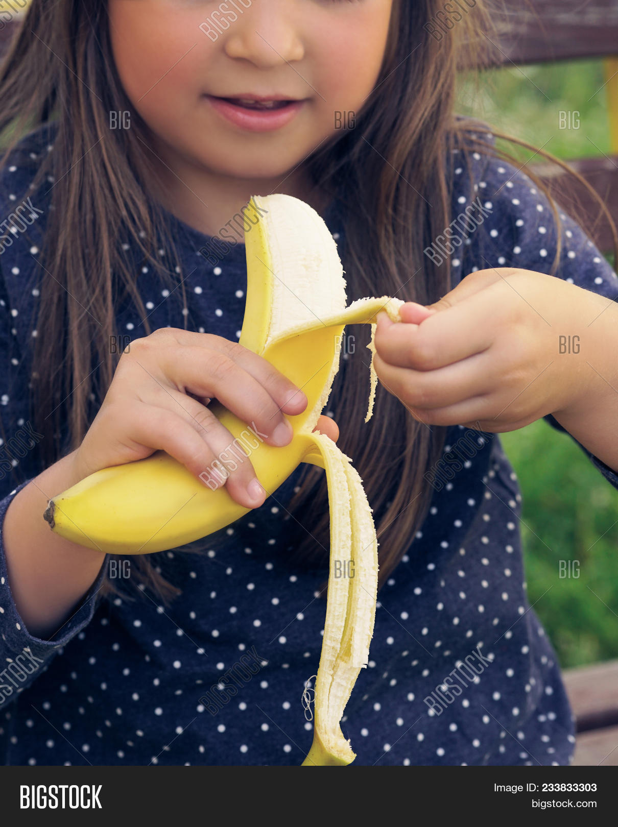 adorable,banana,beautiful,breakfast,caucasian,cheerful,child,childhood,children,cute,eat,eating,eatingoutside,enjoylife,face,food,fresh,fruit,fun,funny,girl,hand,happiness,happy,health,healthy,kid,lifestyle,little,lunch,nutrition,one,outdoor,park,person,portrait,small,smile,smiling,snack,spring,summer,tasty,white,yellow,young