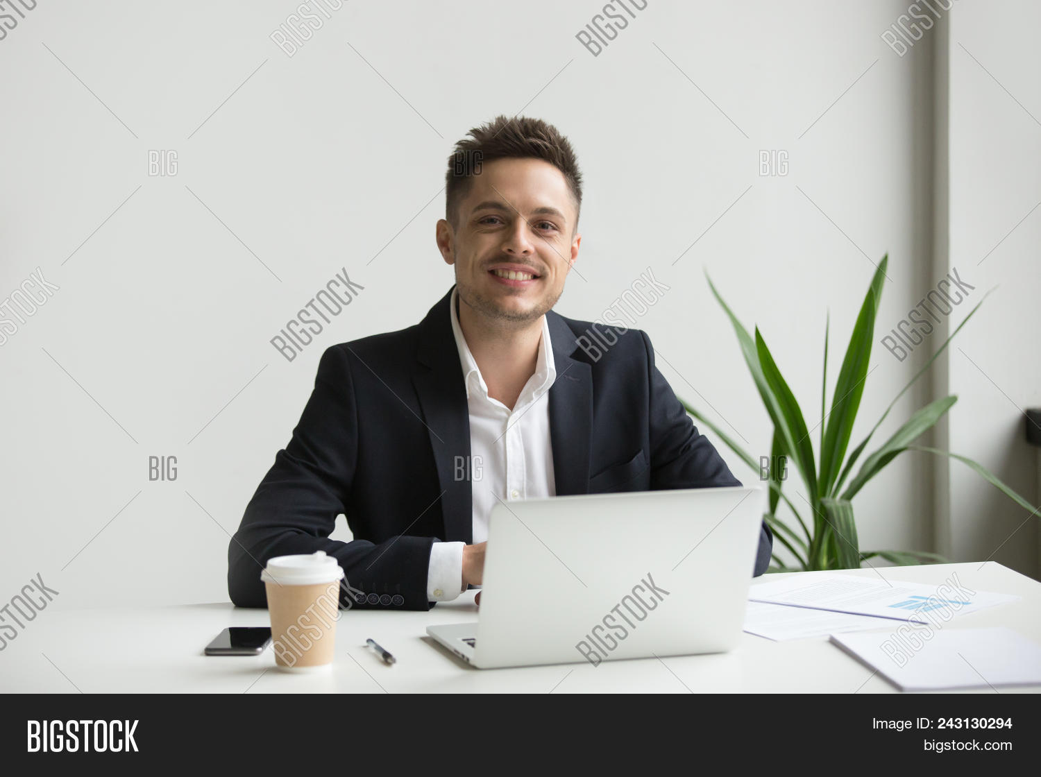account,advisor,analyst,bank,boss,broker,business,businessman,camera,career,ceo,coach,computer,confident,consultant,desk,employee,entrepreneur,executive,expert,financial,guy,handsome,happy,hr,intelligent,investment,job,laptop,leader,looking,man,manager,marketing,motivated,office,online,people,person,portrait,professional,project,sales,services,skilled,smiling,stock,successful,work,worker