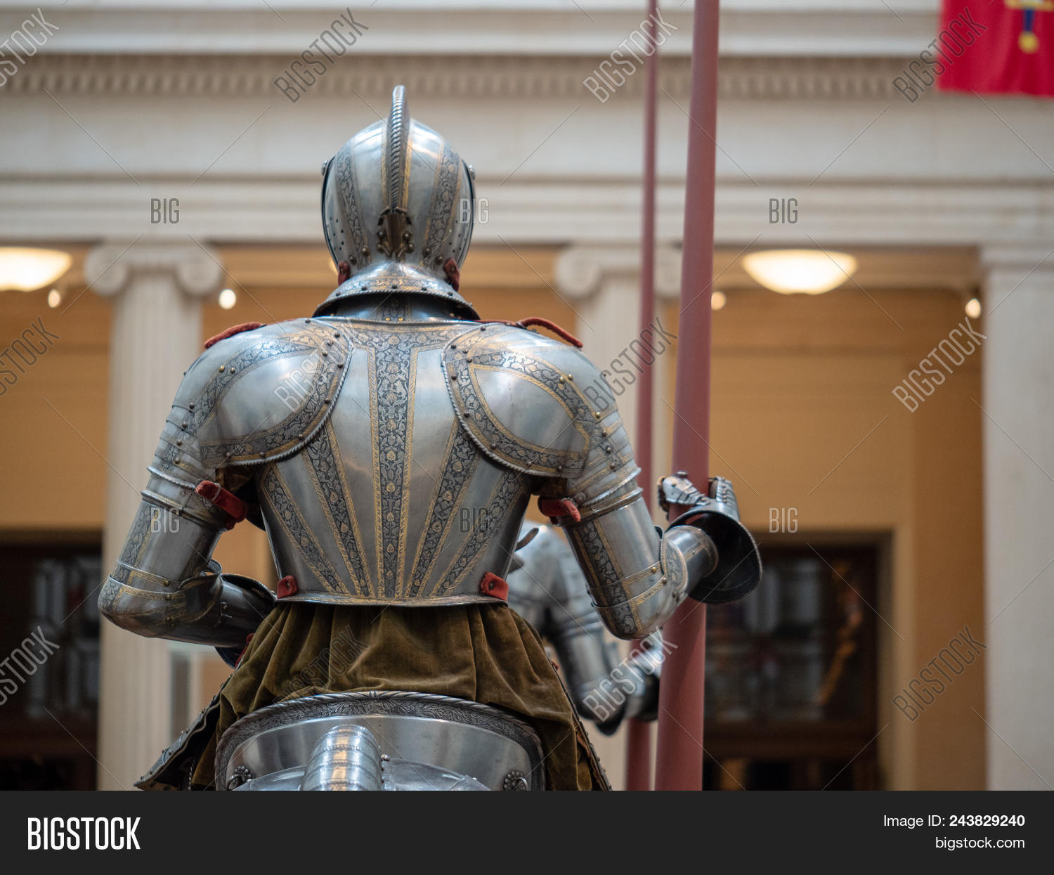ages,ancient,animal,armor,armour,chainmail,chivalry,color,durability,europe,helm,helmet,horizontal,horse,image,iron,joust,knight,knighthood,lance,medieval,metal,middle,military,museum,noble,of,old,old-fashioned,plate,retro,statue,steel,style,suit,war,warrior