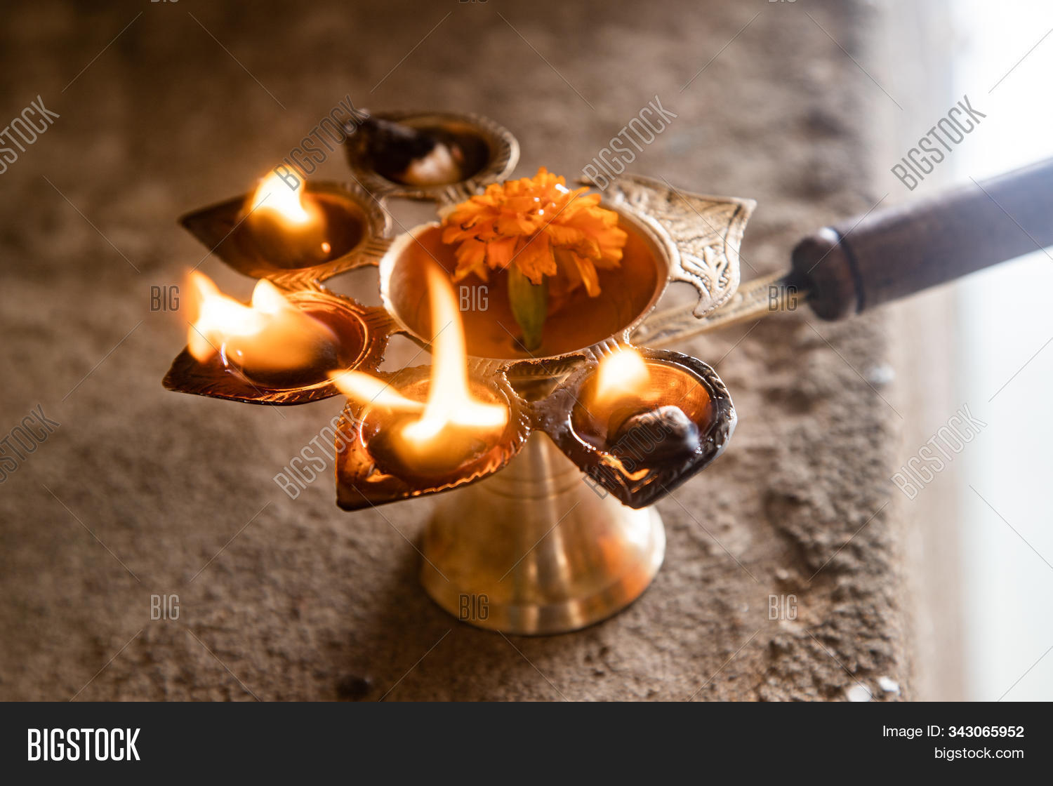 art,asian,authentic,background,bright,candid,celebration,culture,dark,decorate,decoration,deepavali,dipawali,diwali,diya,earthen,festival,festive,fire,flame,flower,glow,glowing,greeting,hand,hindu,hinduism,hold,holiday,india,indian,lamp,life,lifestyle,light,lit,merigold,pooja,prayer,pujari,region,religion,religious,spiritual,spirituality,tamil,tradition,traditional