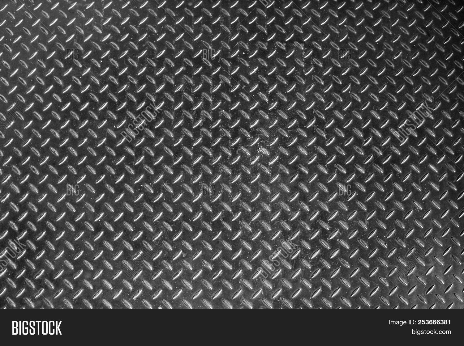 abstract,aluminum,anti-skid,architecture,background,bright,built,castiron,checkerplate,chromium,coating,concept,construction,design,element,engineering,fabrication,flat,floor,flooring,gray,grey,grid,grunge,hard,hatch,image,industrial,industry,iron,manufacturing,material,metal,metalic,metallic,metalsheet,monochrome,non-slip,pattern,plate,platform,resistance,sheet,silver,stainless,steel,surface,texture,textured,trample