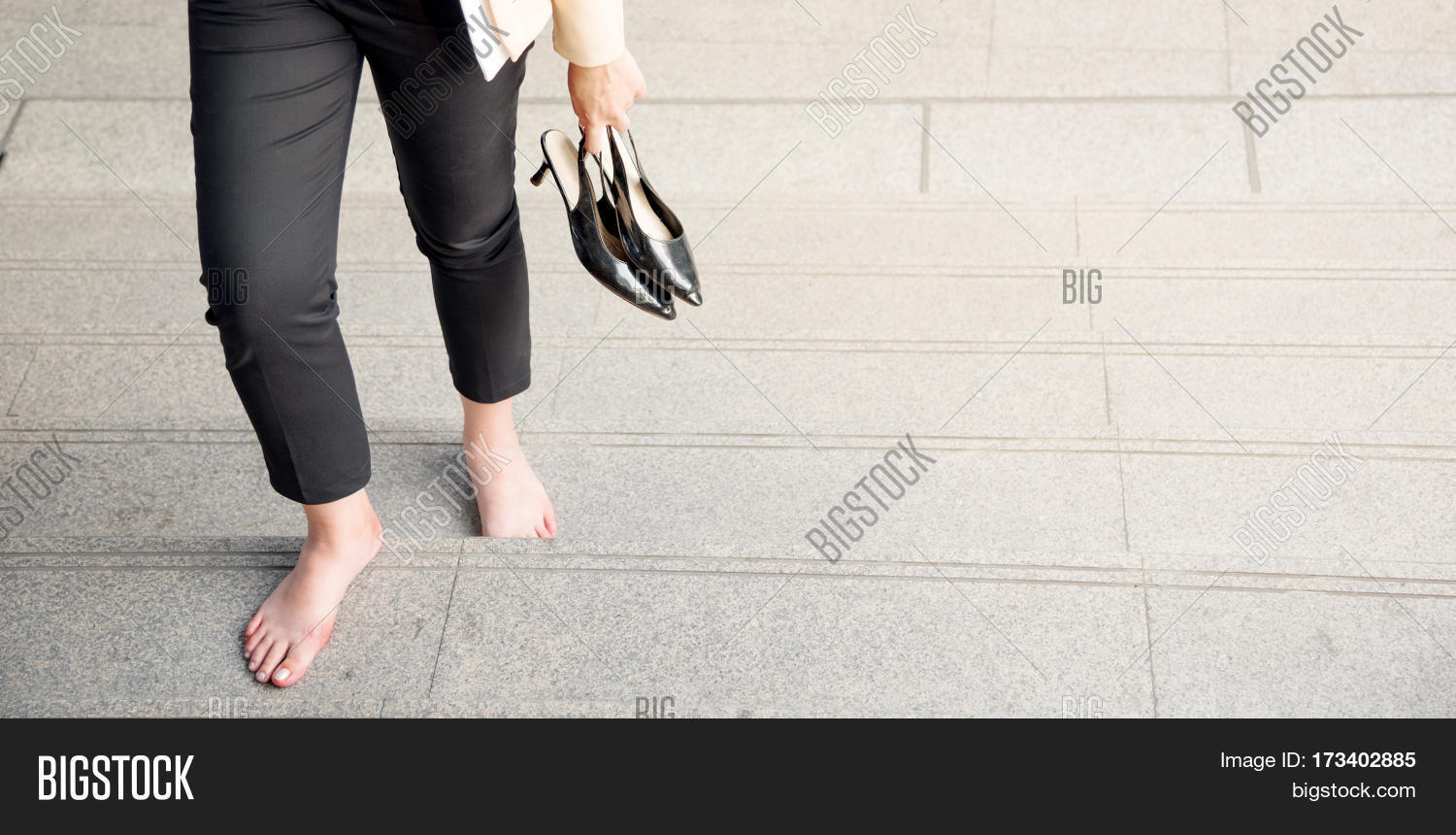 ache,adult,arthritis,background,barefoot,black,blister,brogan,businesswoman,callus,care,city,copy,discomfort,female,foot,footwear,girl,health,heel,high,holding,hurt,injured,legs,lifestyle,osteoporosis,outdoor,pain,people,problems,redness,rheumatism,rubbing,shoes,skin,sore,soreness,space,step,strain,swollen,tired,toe,uncomfortable,urban,walk,white,woman, young