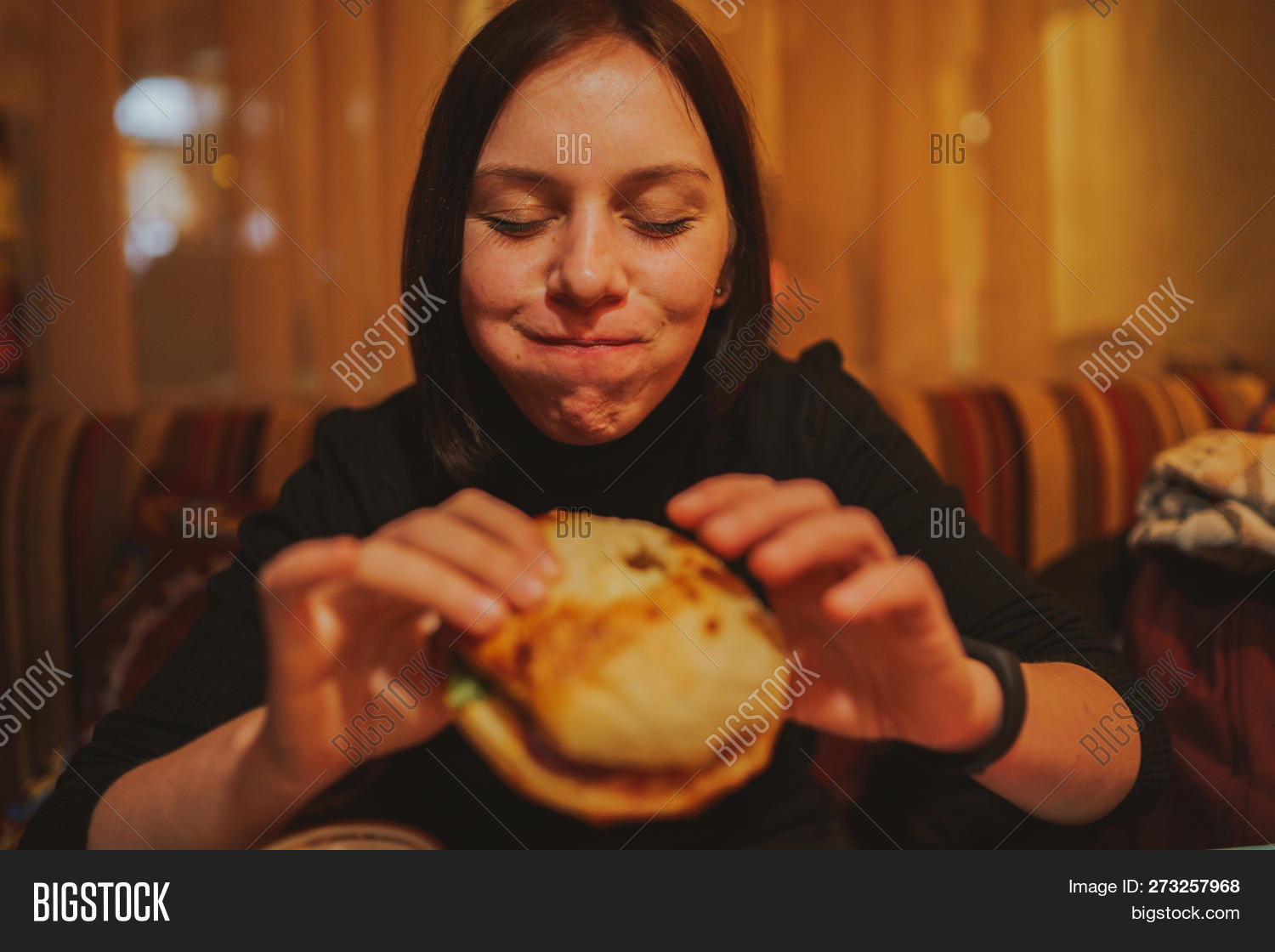 beautiful,burger,cafeteria,cheeseburger,college,cucumber,dog,eat,eating,face,fast,fastfood,female,food,french,fries,girl,greedily,hamburger,happy,hot,hungry,junk,leaf,lettuce,lunch,meat,mouth,person,portrait,potato,restaurant,sandwich,school,slice,snack,student,studying,takeaway,teenage,unhealthy,university,woman,young