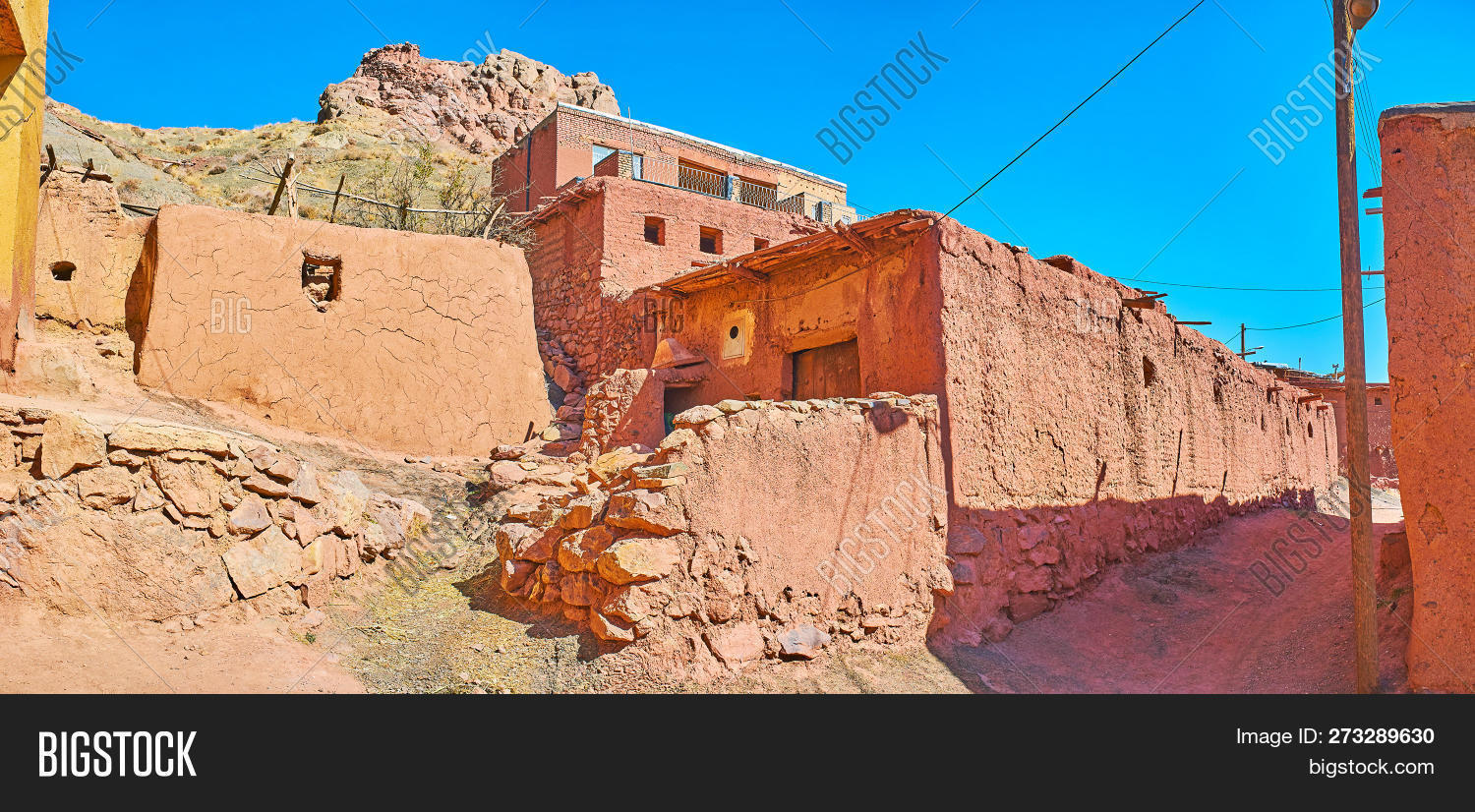 abianeh,abyaneh,adobe,ancient,arch,architecture,asia,barzrud,building,cityscape,clay,curved,district,earthen,east,esfahan,heritage,house,iran,isfahan,ispahan,karkas,kashan,landmark,medieval,middle,mount,mountain,narrow,natanz,ochre,old,panorama,persia,province,red,residential,rural,sightseeing,street,streetscape,tourism,traditional,travel,village,walk,wall,winding