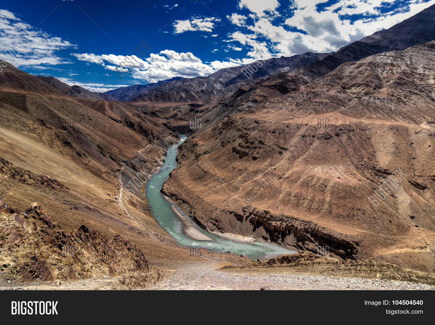 adventure,aerial,altitude,asia,bed,blue,brown,canyon,cold,curve,downstream,dowrnstream,gorge,high,hill,himalaya,himalayan,india,indian,indus,jammu,journey,kashmir,ladakh,landscape,mountain,natural,nature,outdoor,range,river,riverbank,rock,rock-face,rockface,scenery,stone,stream,tibet,tibetan,tourism,travel,trek,valley,view,zanskar