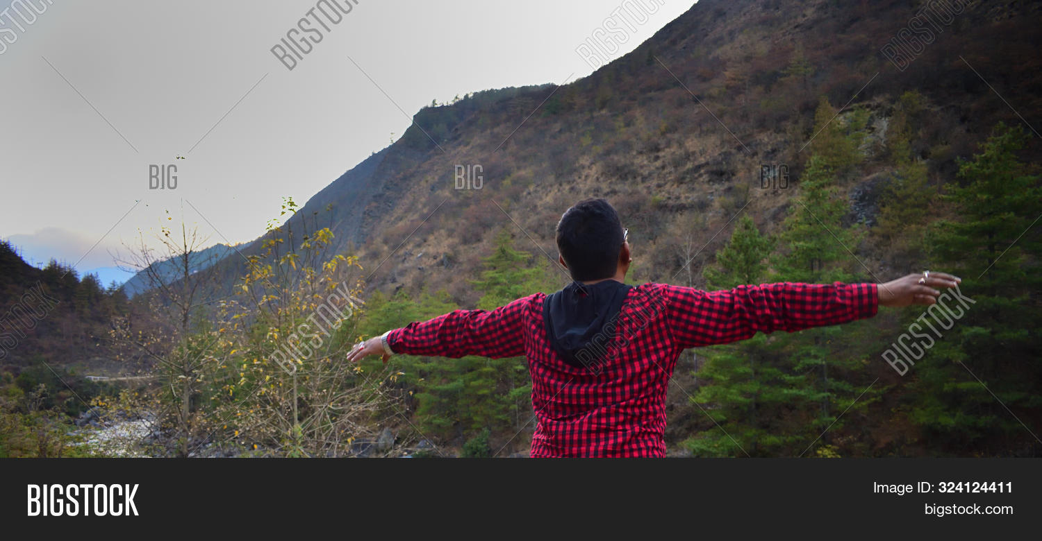 adventure,alone,altitude,back,backpack,bhutan,clouds,concept,discovery,dream,explorer,freedom,great,happy,high,hiker,hiking,india,inspiration,inspiring,journey,landscape,lifestyle,man,motivation,mountain,nature,outdoor,people,person,sky,standing,success,summer,tourism,tourist,travel,traveler,trek,trip,vacations,view,winter,young