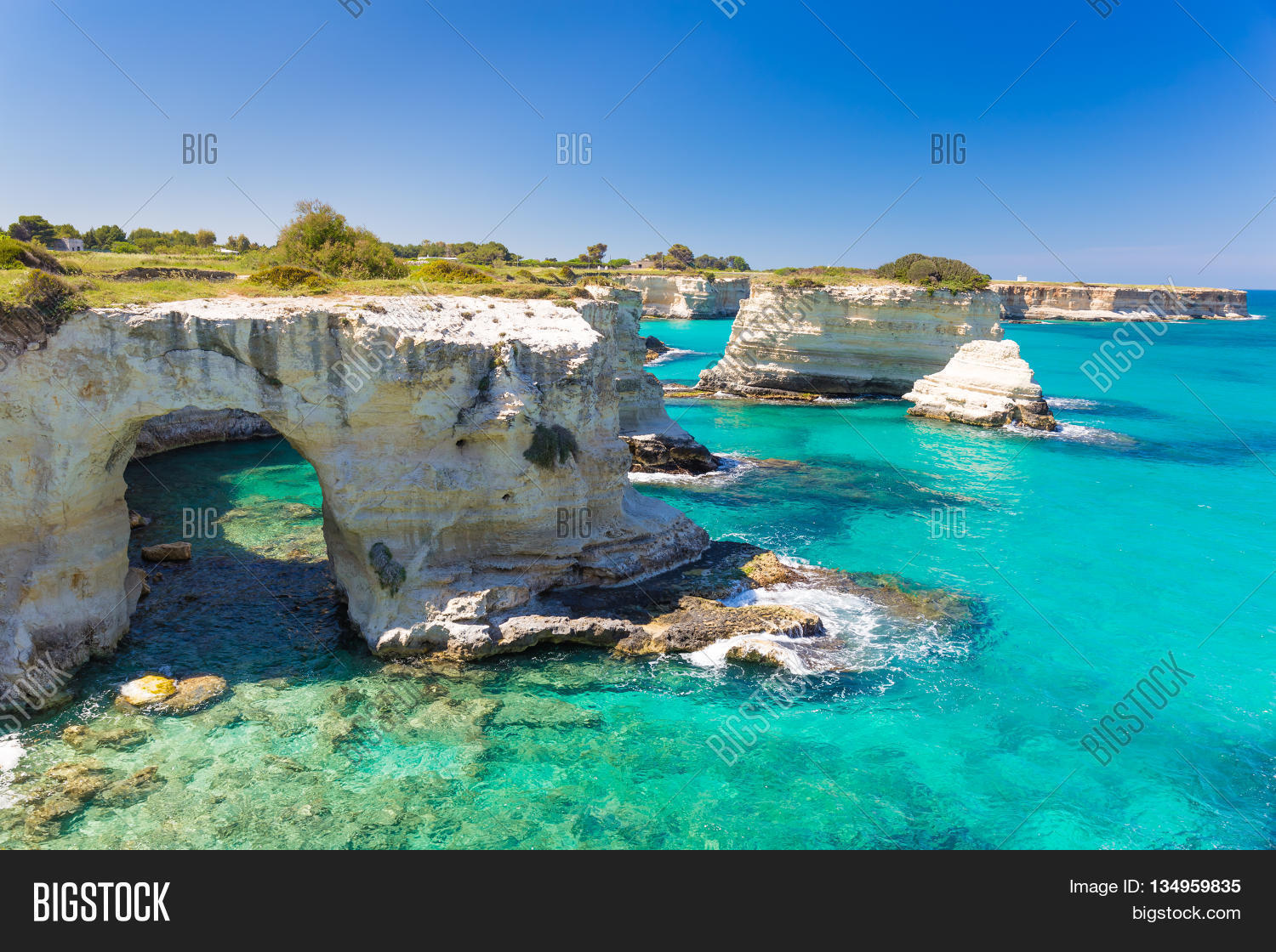 italy,rocky,salento,apulia,torre,andrea,view,tower,coast,saint,stacks,andrew,beach,blue,summer,water,sea,ancient,rock,italian,bay,cliff,adriatic,puglia,lecce,southern,bari,landscape,beautiful,otranto,sant,santa,santo