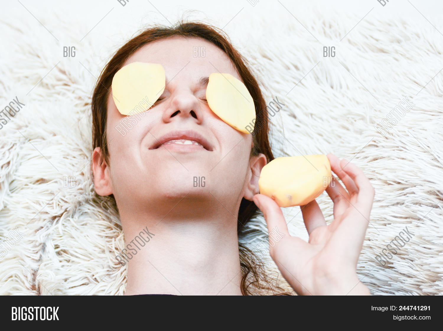 adult,antioxidant,attractive,bags,beautiful,beauty,body,care,caucasian,clean,cucumbers,diy,eye,face,facial,female,food,fresh,freshness,girl,happy,head,health,healthcare,healthy,isolated,mask,natural,people,person,portrait,potato,relaxation,skin,skincare,smile,spa,treatment,vegetable,white,woman,young